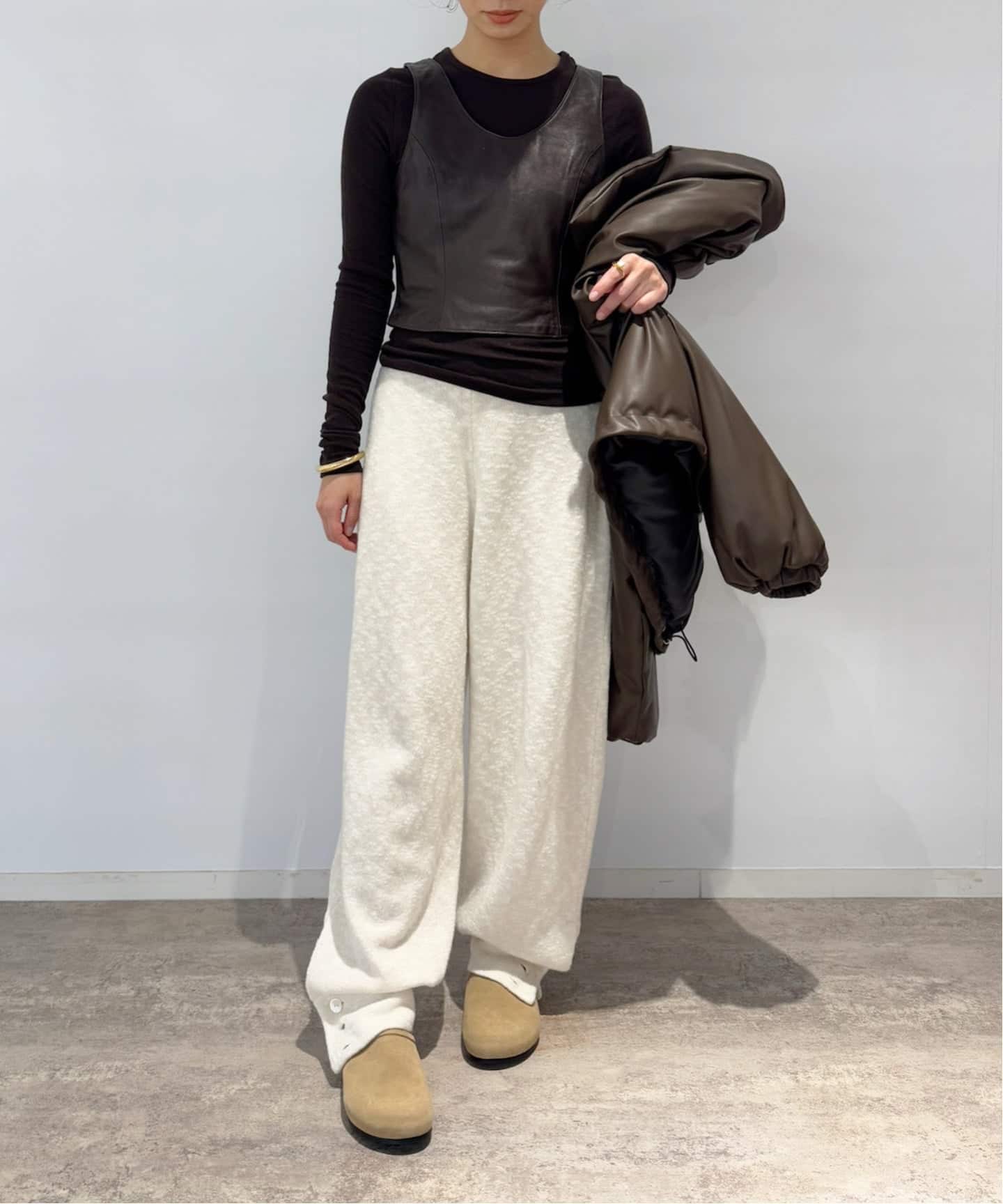 25AW 4.95万 エディットフォールル ラムレザースカート　ブラウン ラムレザーベスト（シャツ／ブラウス）｜EDIT.FOR LULU（エディット
