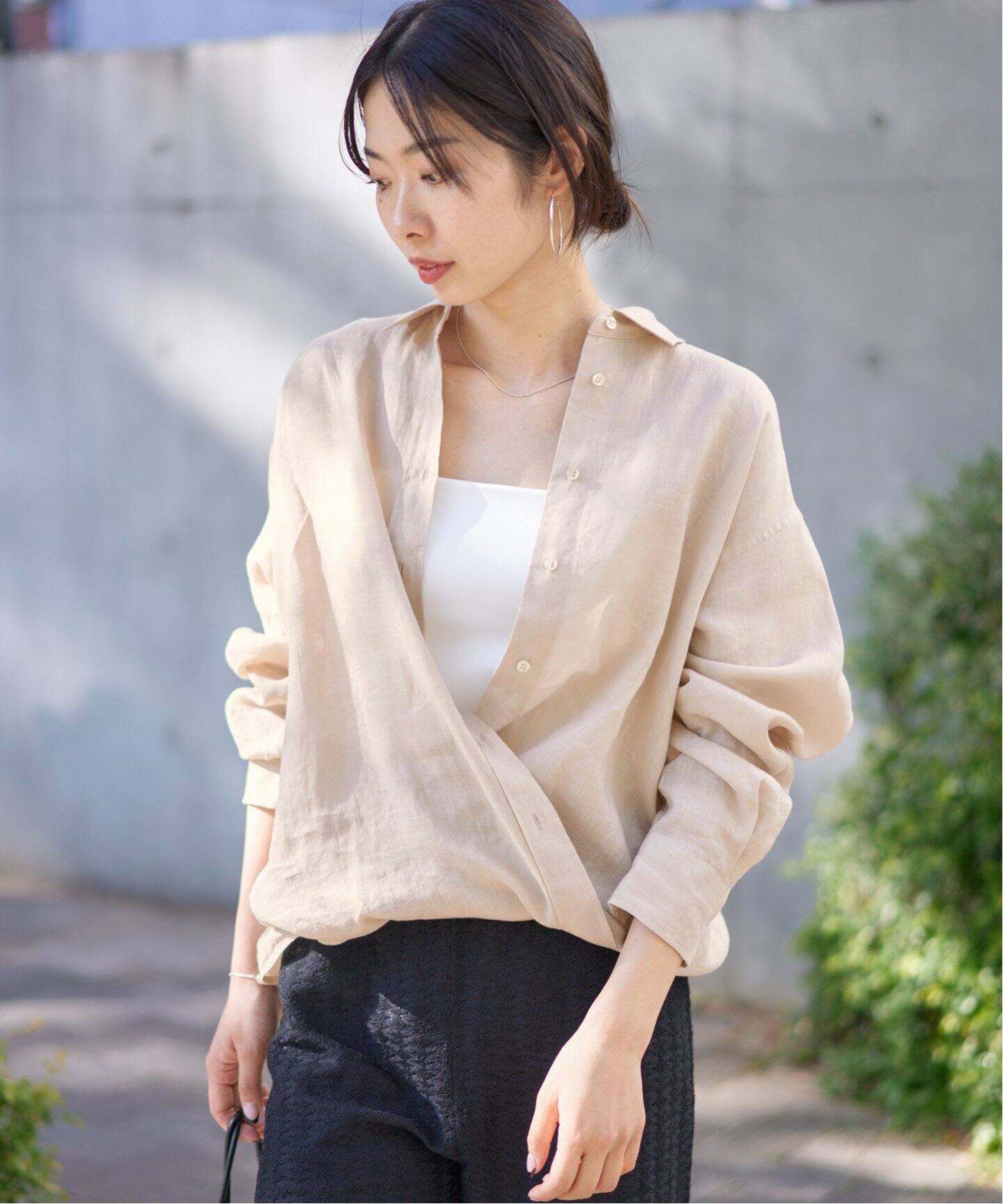 【今期・完売・未使用・紙タグ付】IENAのウォッシャブル リネン2WAY シャツ 今期・完売・未使用・紙タグ付】IENAのウォッシャブル リネン