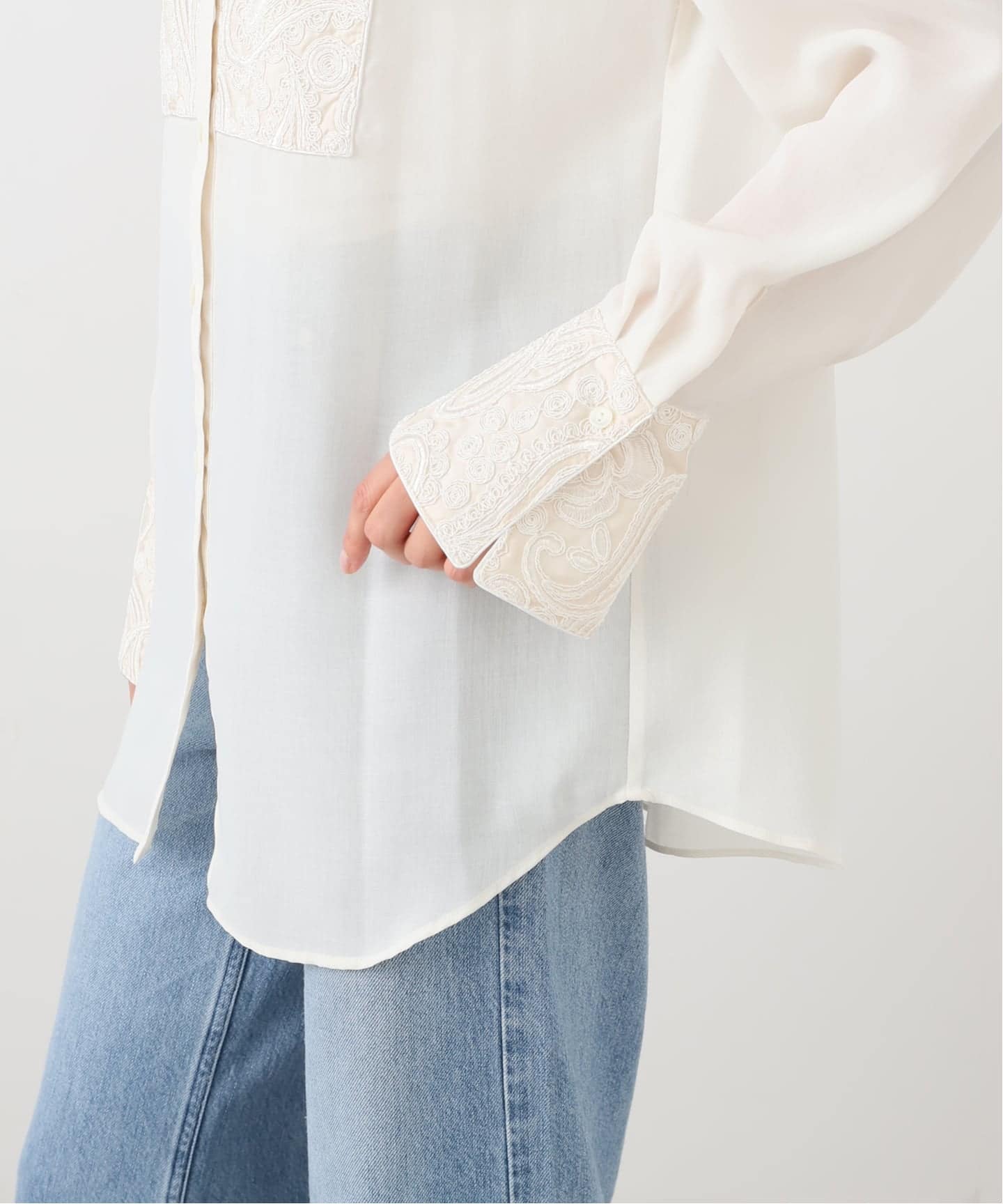 IENA イエナ オーガニックコットン バンドカラー シャツ 日本製 コード刺繍バンドカラーシャツ（シャツ／ブラウス）｜IENA（イエナ）の