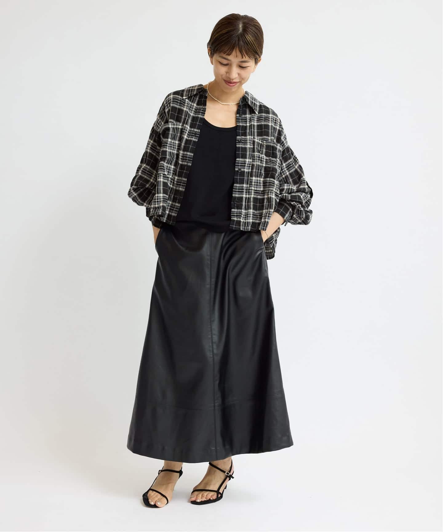 G8581*IENA イエナ☆チェック柄☆シャツ☆ブラウス☆黒白☆38 予約》シャーリングチェックショートシャツ（シャツ／ブラウス