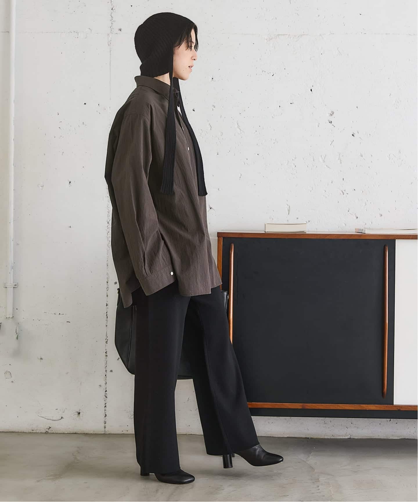 IENA BLACK スリットシャツ BLACK バイカラーステッチシャツ（シャツ