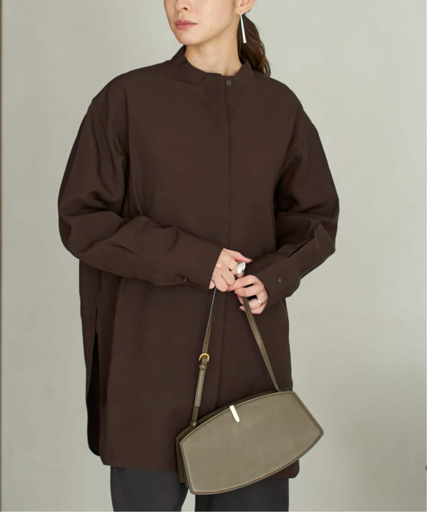 R’IAM フォルムTブラウス　ホワイト R'IAM フォルムTブラウス ホワイト R'IAM フォルムTブラウス