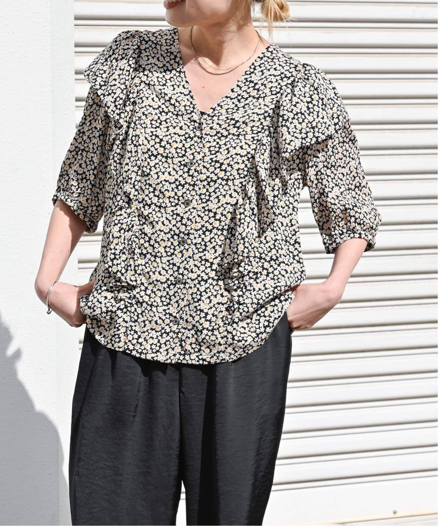 ア*ュ様 45R ★春まちプリントのフリルブラウス、秋の装いに フラワープリント5Sフリルブラウス（シャツ／ブラウス）｜OUTDOOR
