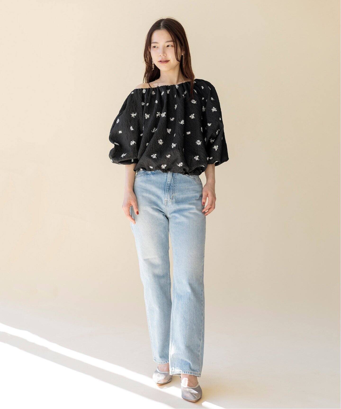 エンブロイダリー2WAYネックブラウス（シャツ／ブラウス）｜La  