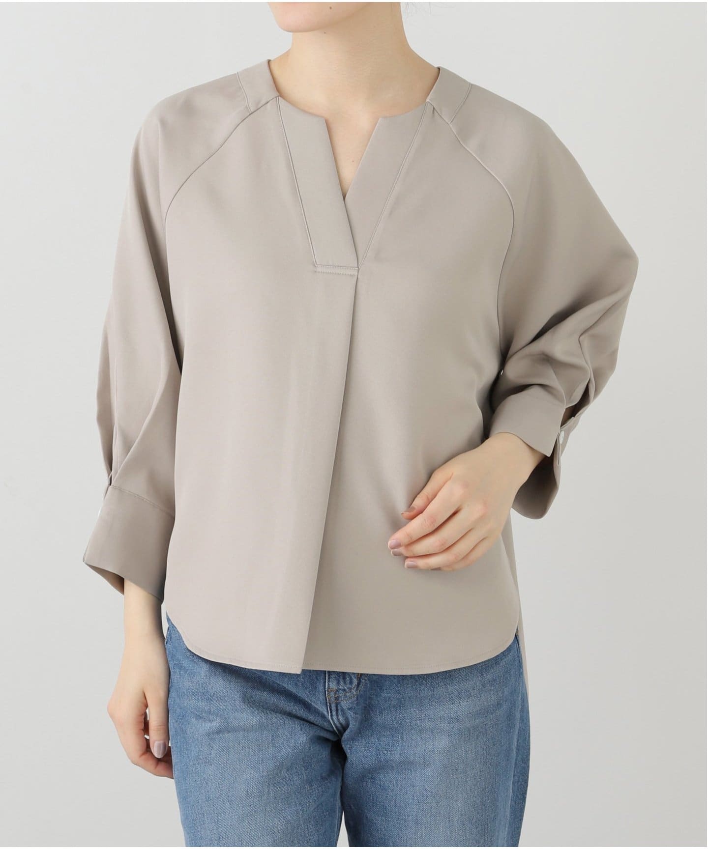 新品　La Totalite ラトータリテ 【洗える】Vネックブラウス 洗える】Vネックブラウス（シャツ／ブラウス）｜La Totalite（ラ