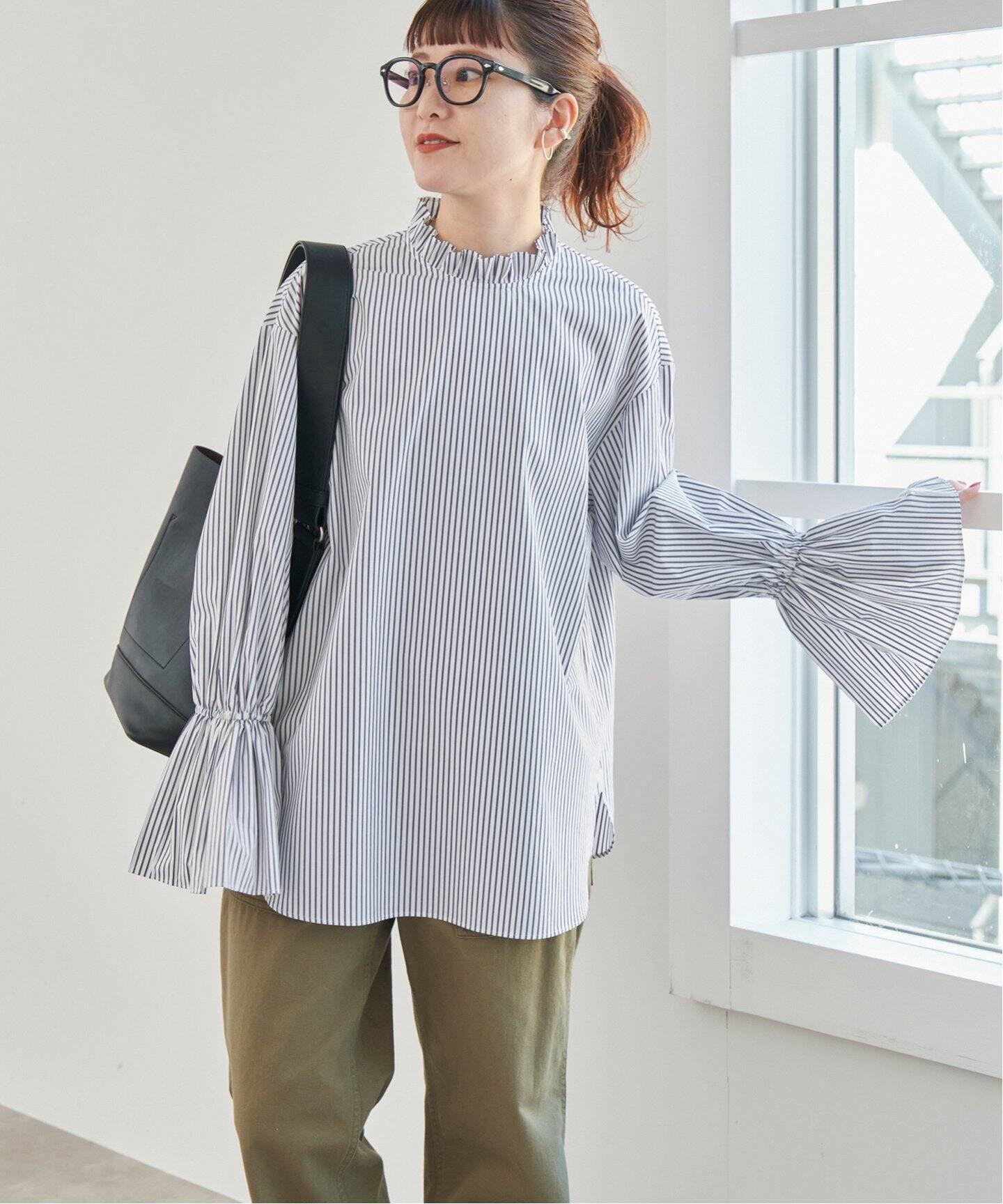 WEB限定追加》コットンブロードタックフリルブラウス（シャツ 
