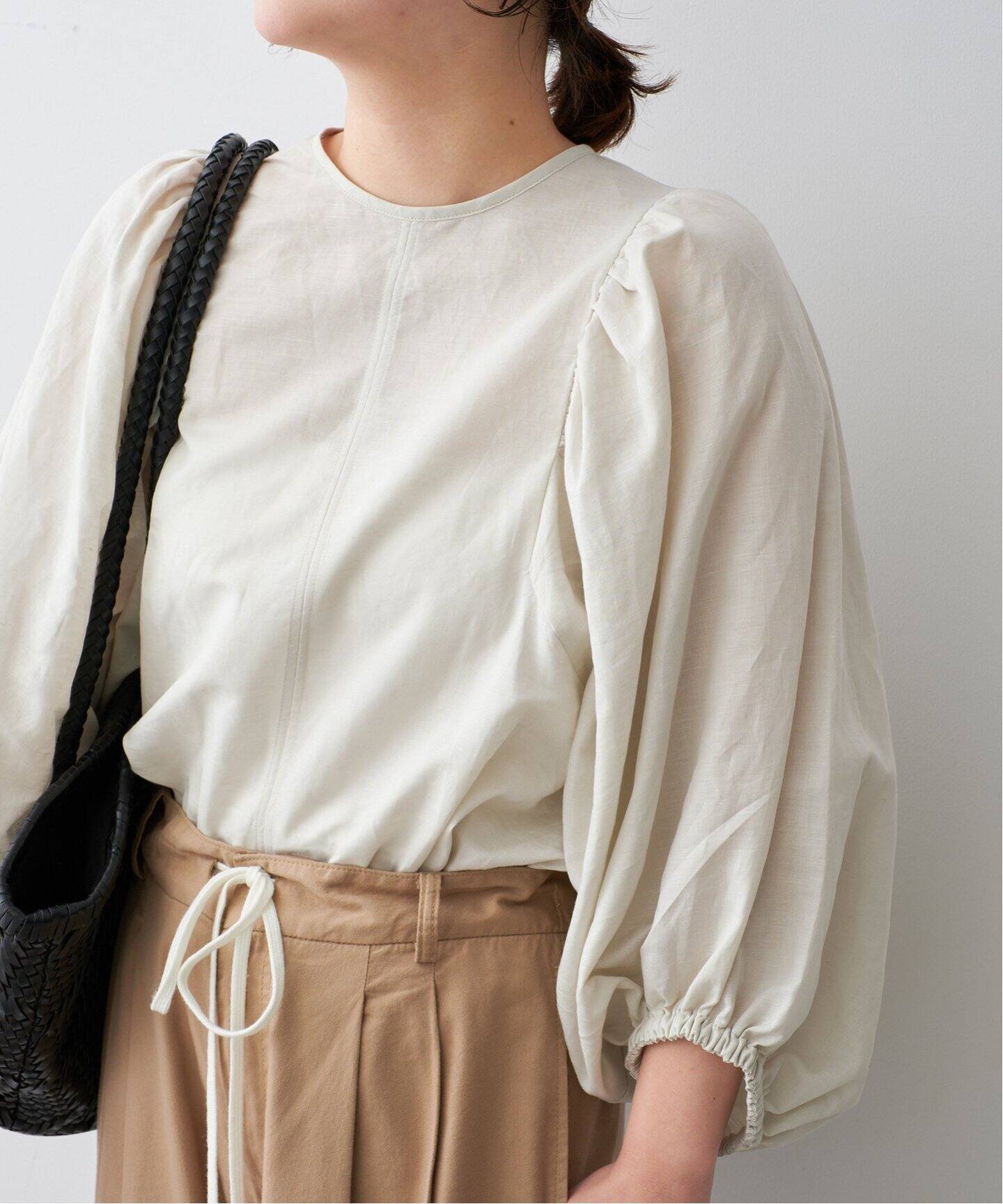 Spick and Span タックデザイン ボリュームスリーブブラウス Spick & Span（スピックアンドスパン）の「タックデザイン ボリューム