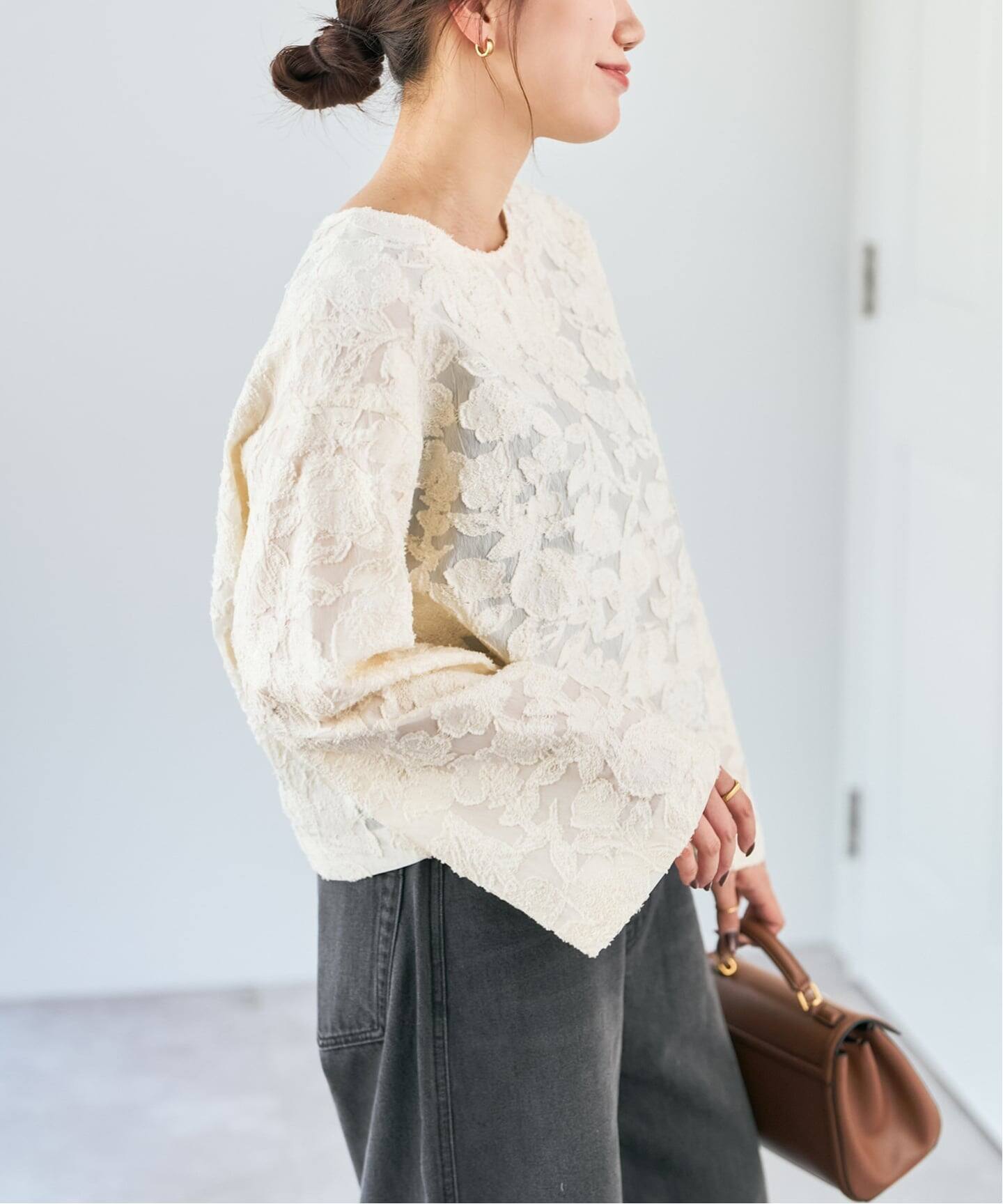 フラワージャガード クルーネックブラウス（シャツ／ブラウス）｜Spick