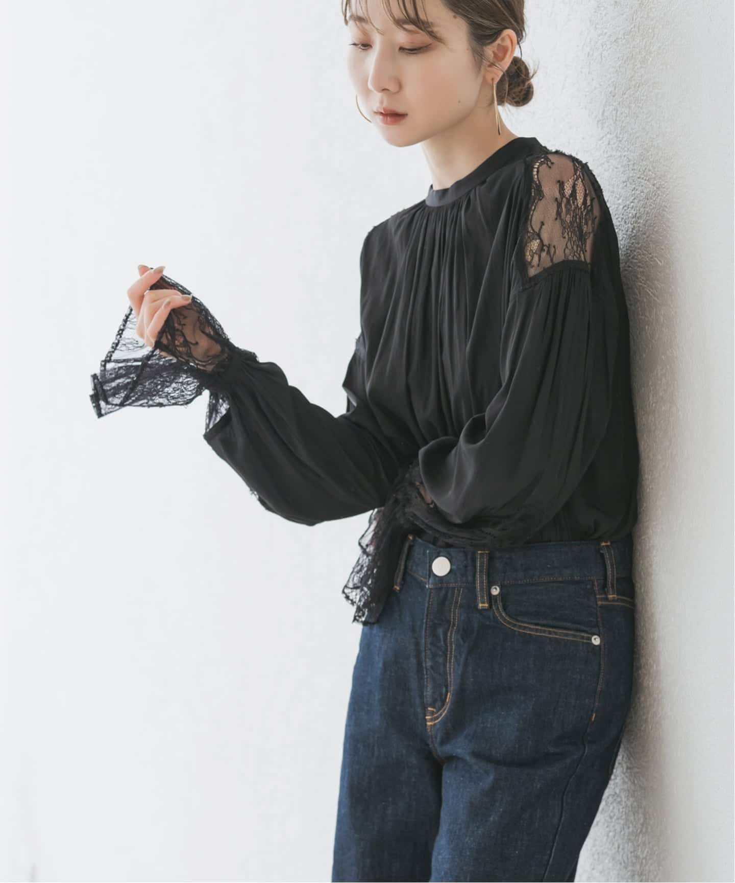 レーストリミングフリルカフスブラウス レーストリミングフリルカフスブラウス（シャツ／ブラウス