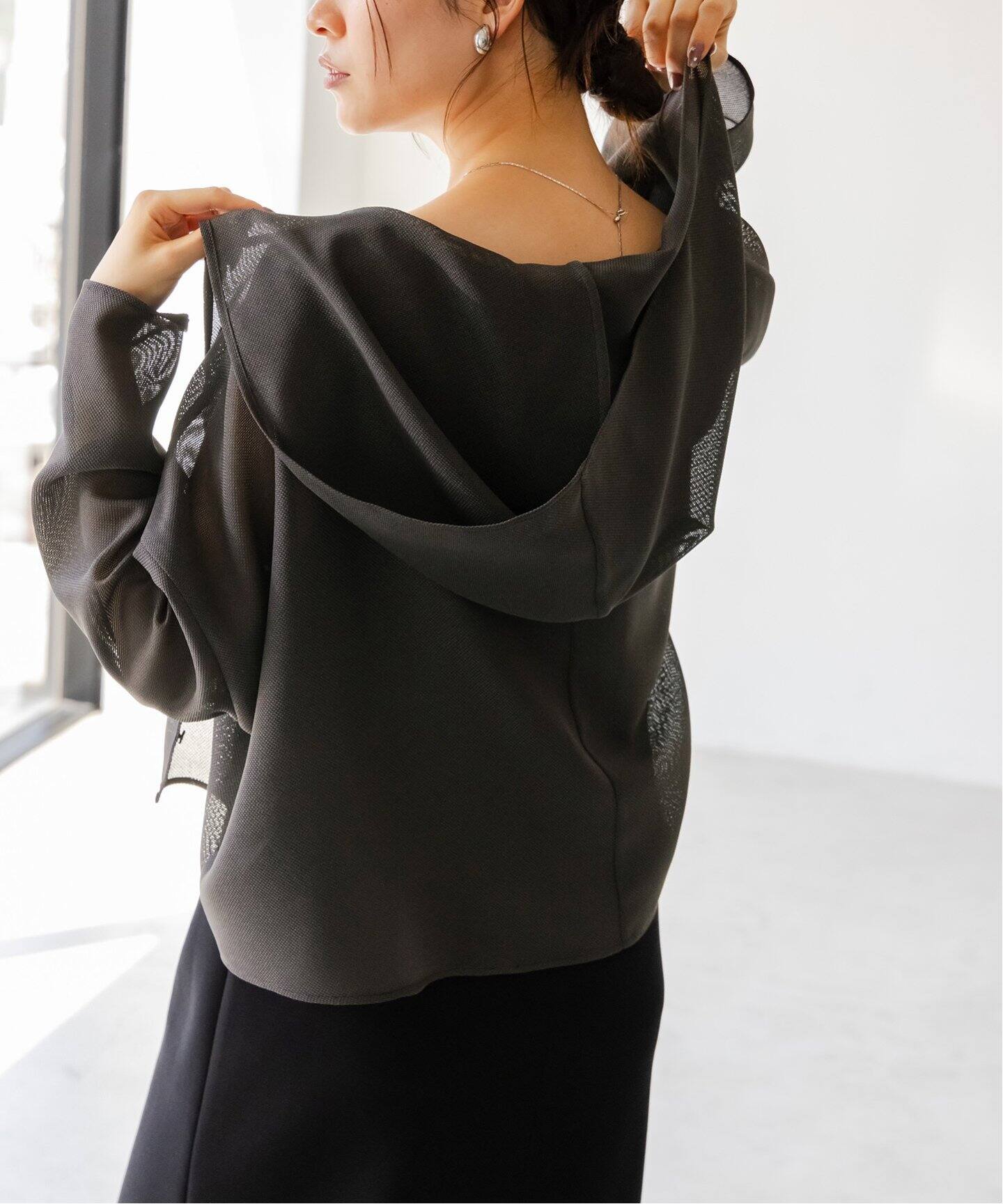 ブリーズメッシュショートフードブラウス（シャツ／ブラウス