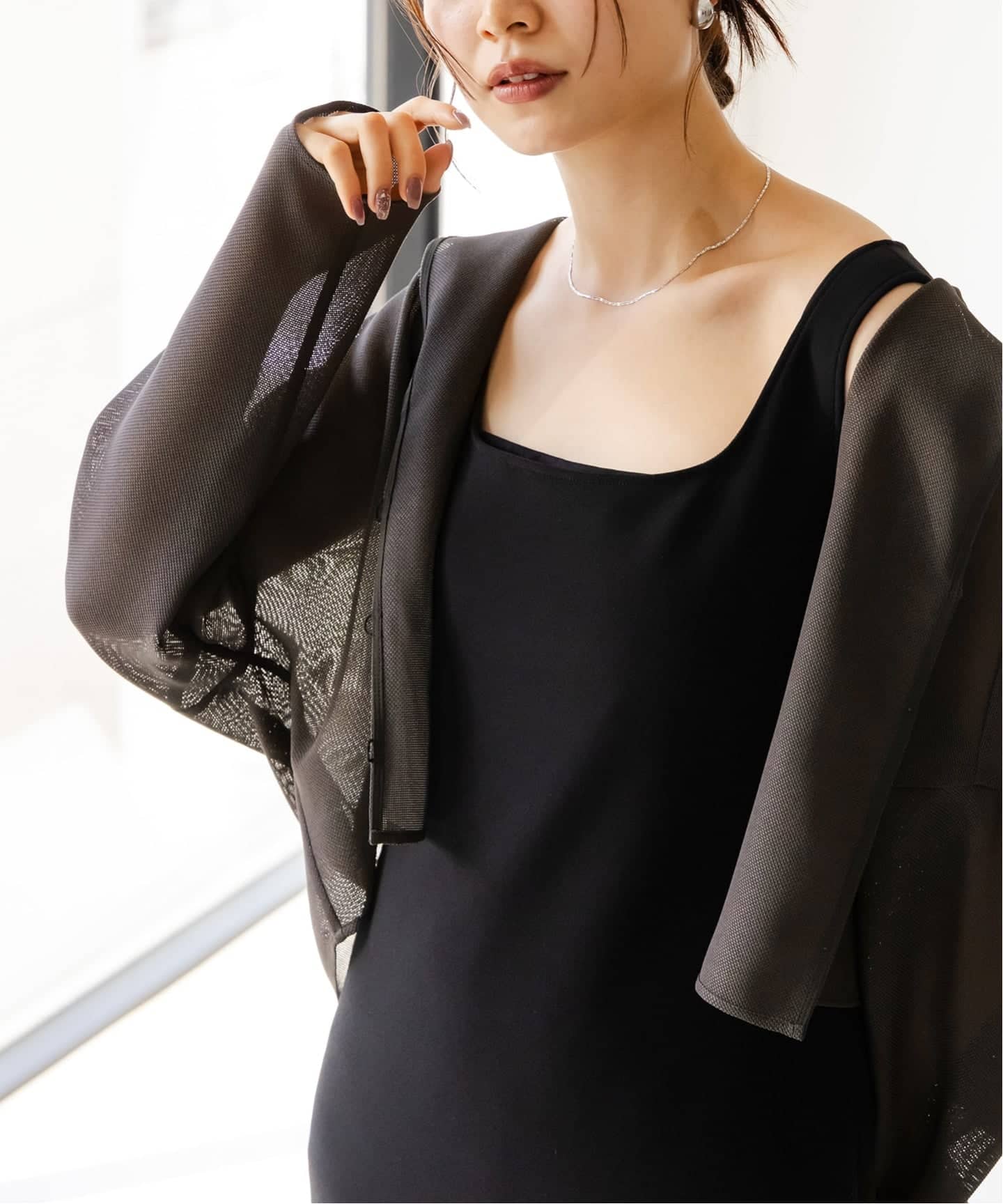 ノーブル　今季完売　ブリーズメッシュショートフードブラウス ノーブル NOBLE 《追加予約》ブリーズメッシュショートフード