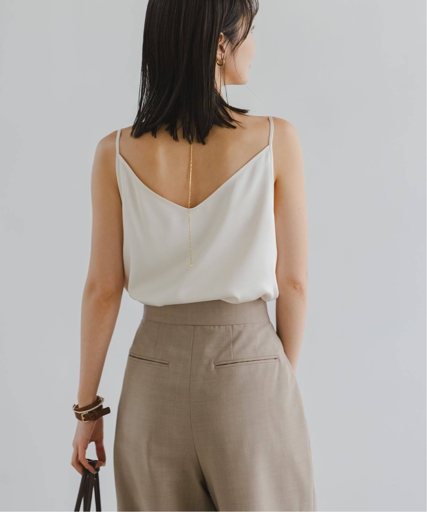 NOBLE メルティサテン2WAYキャミ　ホワイト 洗える】メルティサテン2WAYキャミ（キャミソール）｜NOBLE（ノーブル