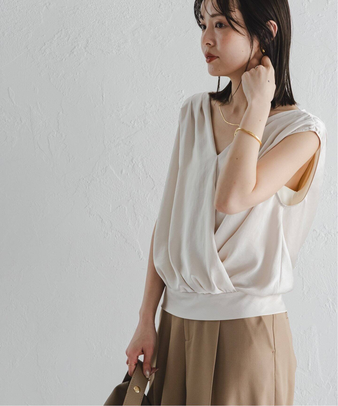 追加》【洗える】ミューズサテンギャザーボリュームブラウス（シャツ