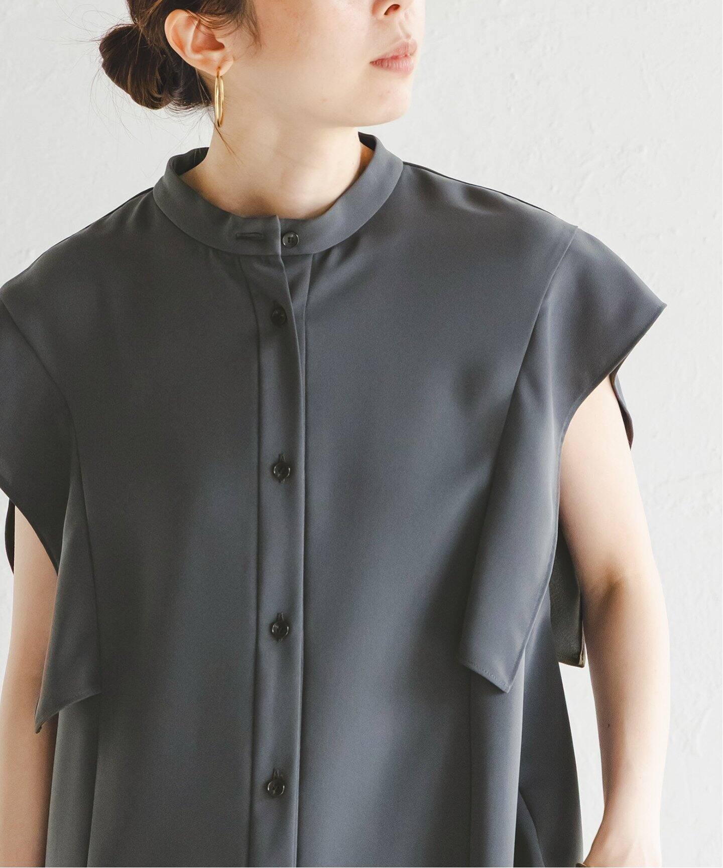 NOBLE スクエアースリーブフロントオープンブラウス ホワイト 手洗い可 WEB限定追加》スクエアースリーブフロントオープンブラウス（シャツ