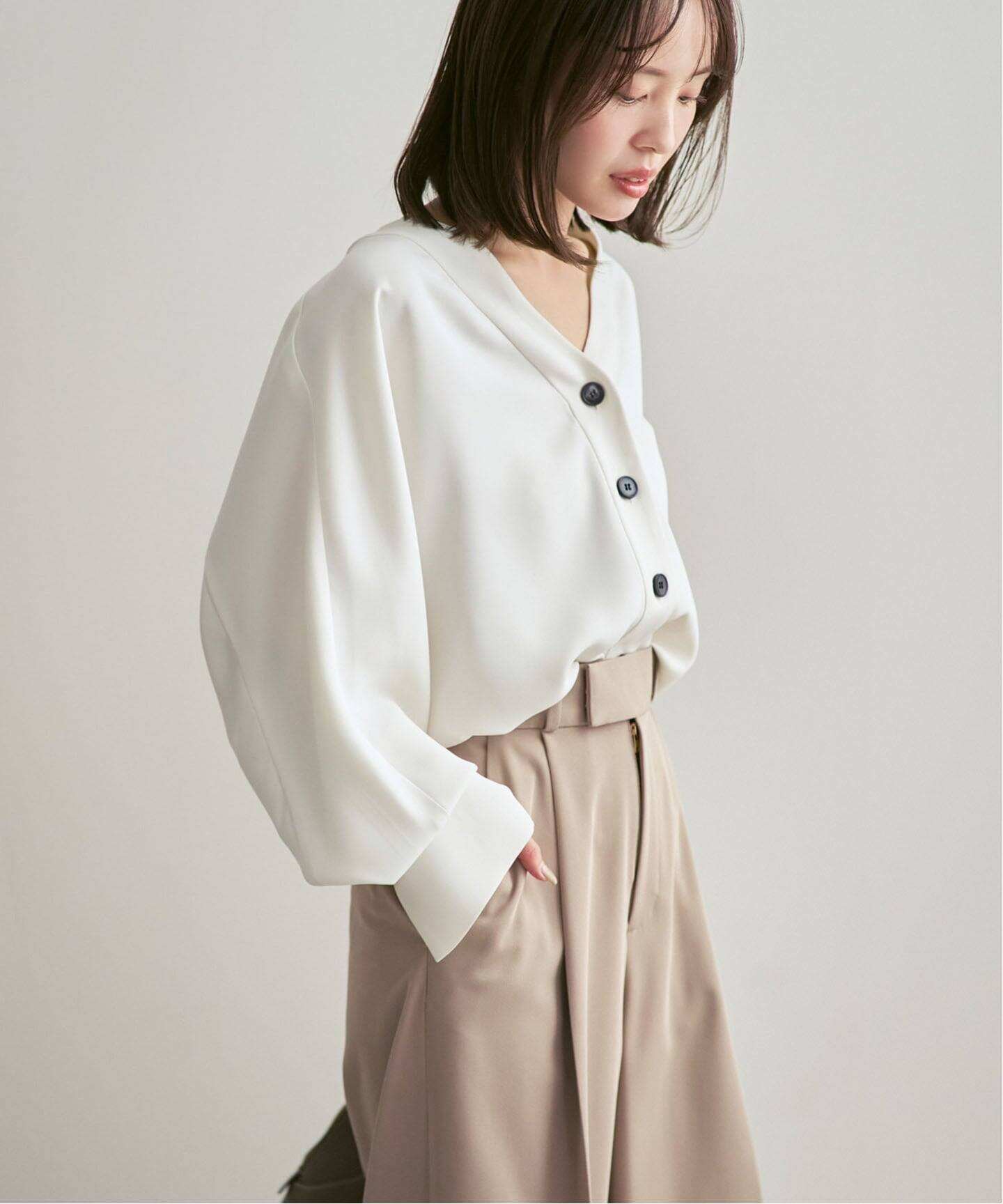 追加・WEB限定カラー》エステルダブルクロスカーデブラウス（シャツ