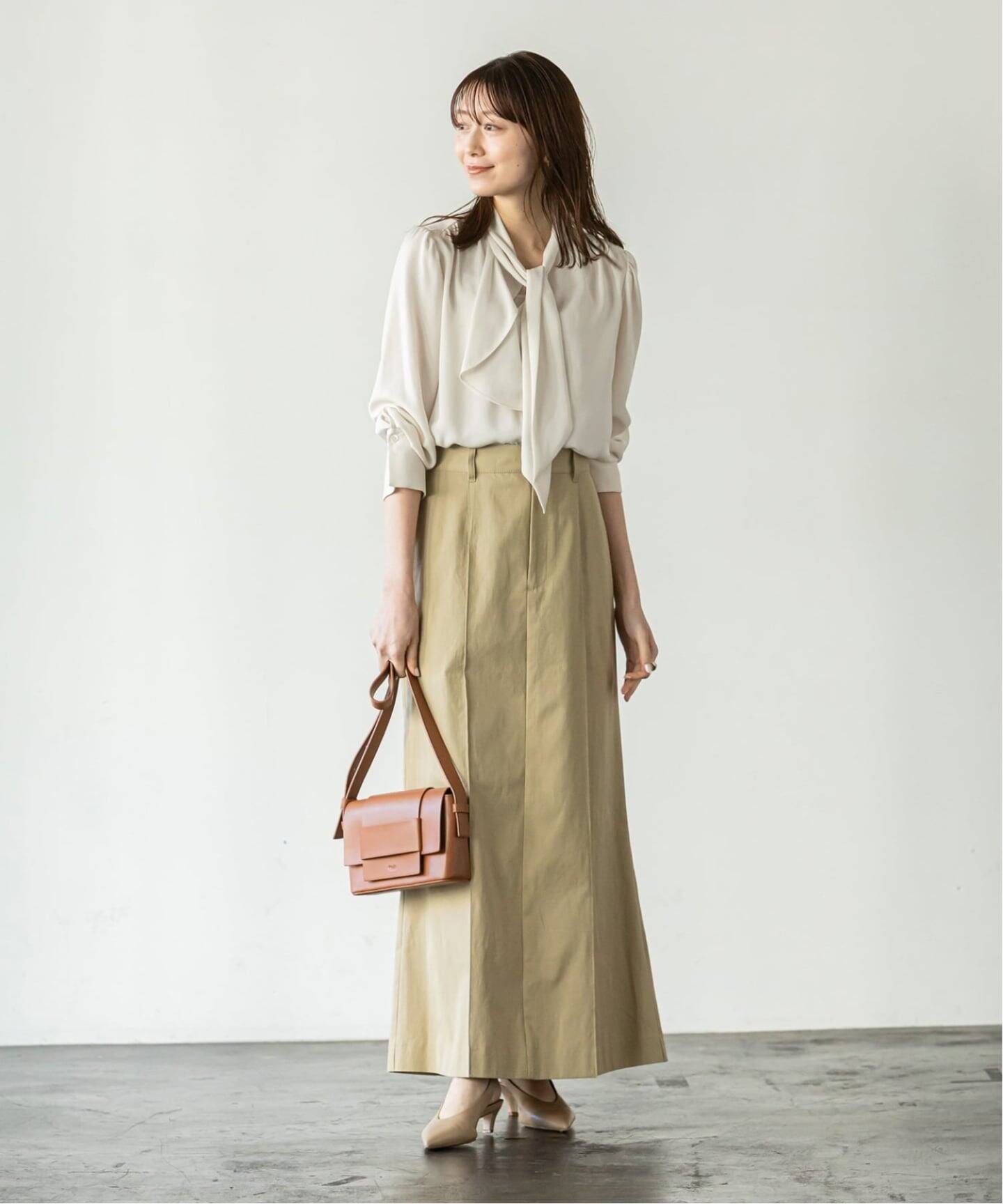 WEB＆日本橋店限定・追加予約》ロイヤルサテンボウタイブラウス