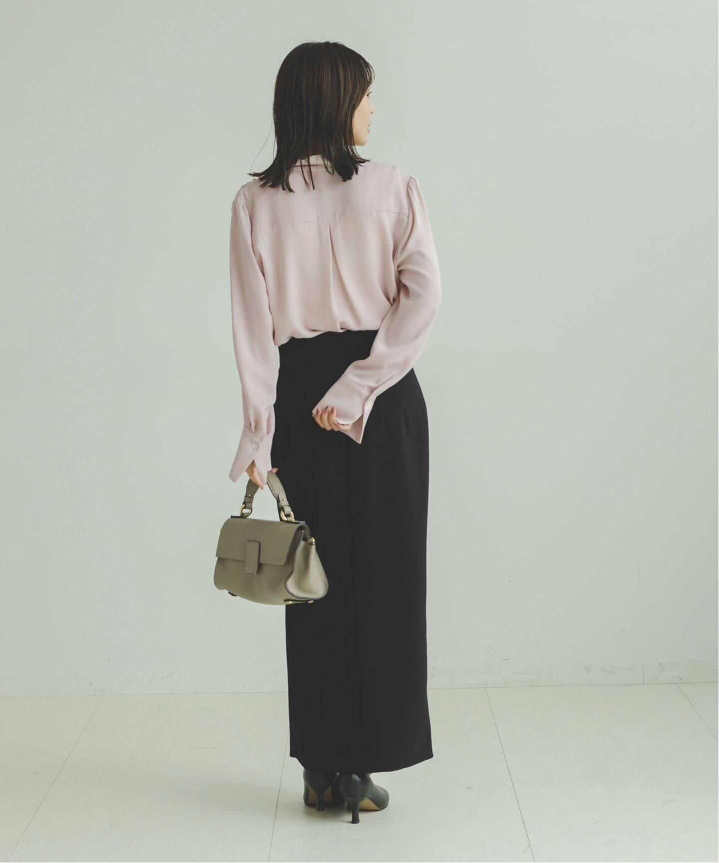 WEB＆日本橋店限定・追加予約》ロイヤルサテンボウタイブラウス