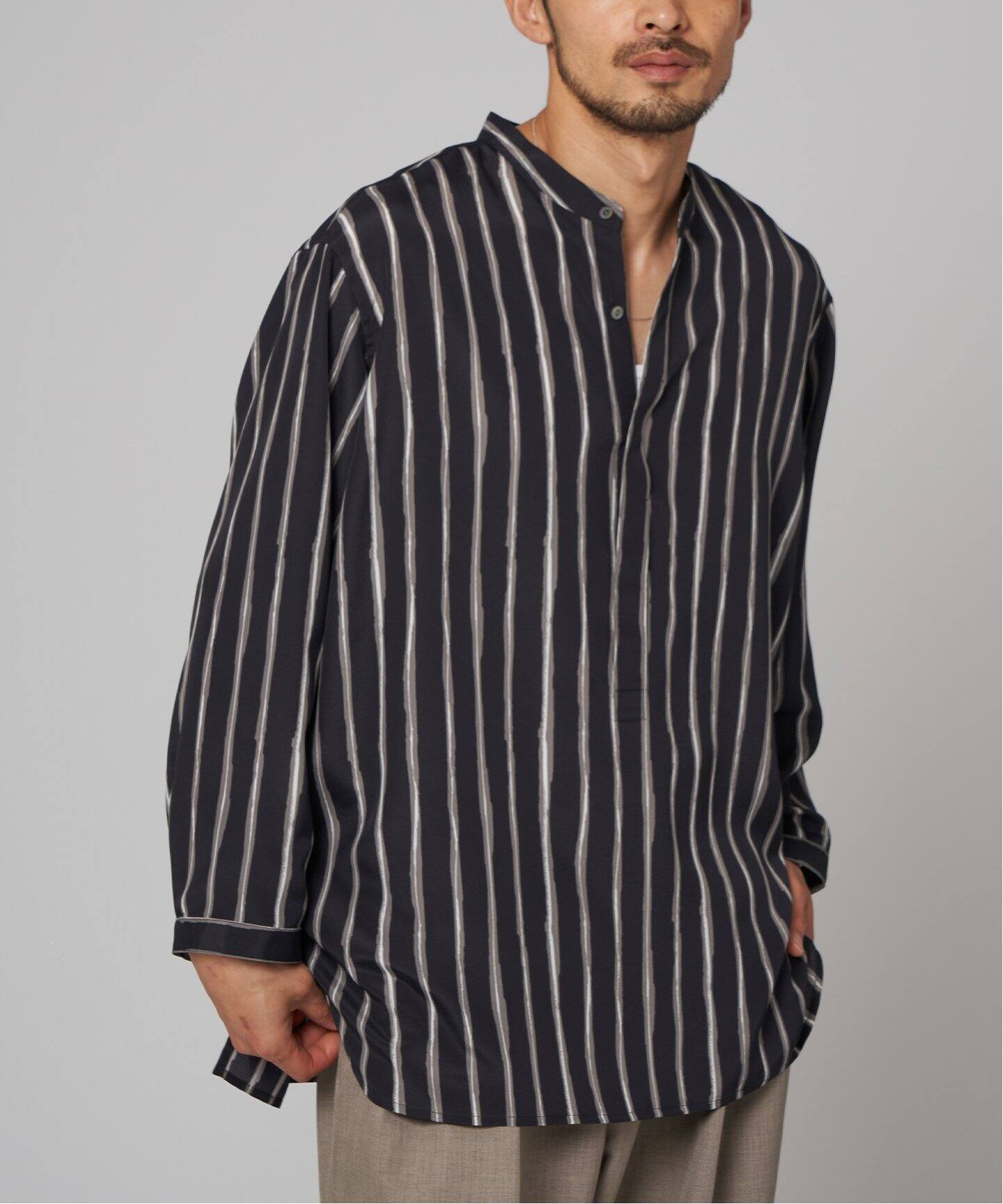 エディフィス（EDIFICE）/ストライプ ドレーピー 8分袖 バンドカラープルオーバーシャツ ストライプ ドレーピー 8分袖 バンドカラープルオーバーシャツ（シャツ