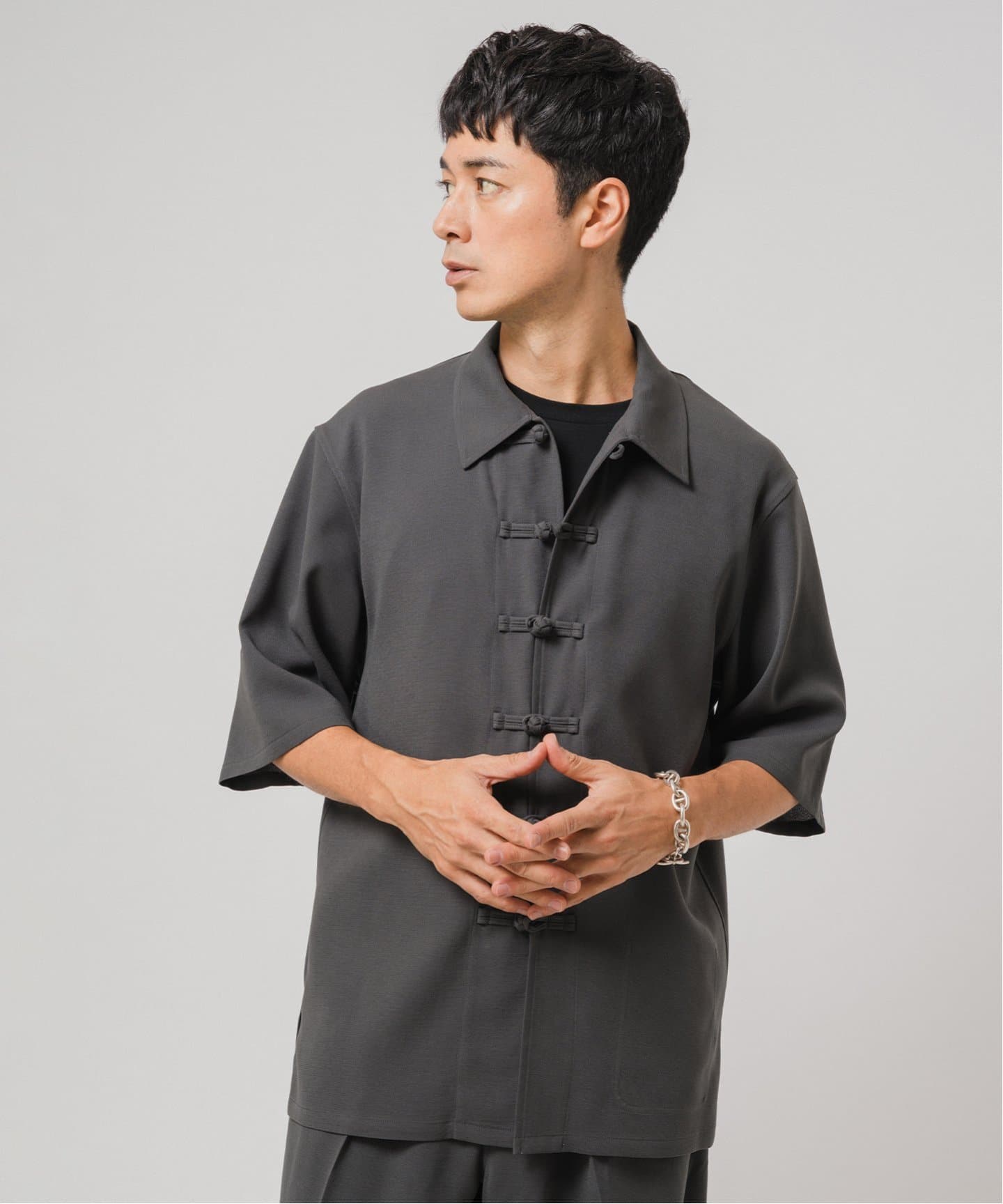 PALACE アンダーシャツ Mサイズ ブラック/グレー PALACE アンダーシャツ Mサイズ ブラック/グレー