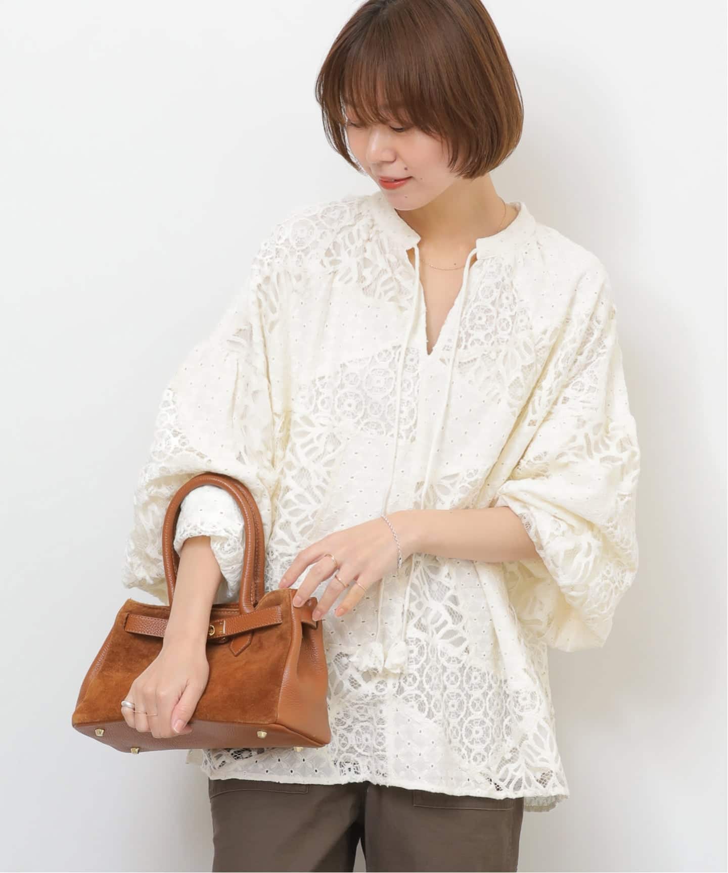 IENA 完売新品レース ギャザーブラウス NANO universe｜レースコンビギャザーブラウス | Rakuten Fashion(楽天