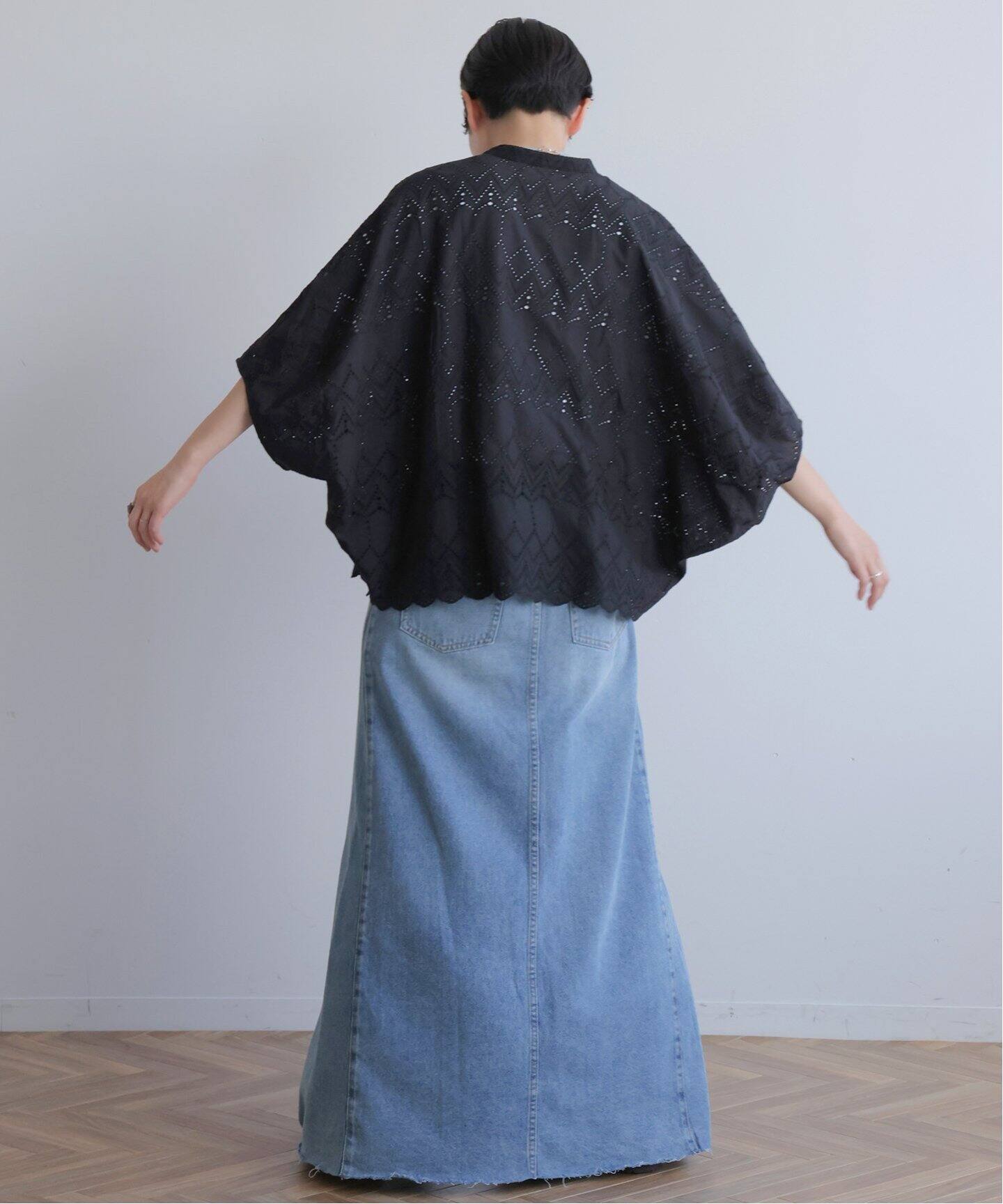 コットンカットワーク刺繍ポンチョブラウス（シャツ／ブラウス