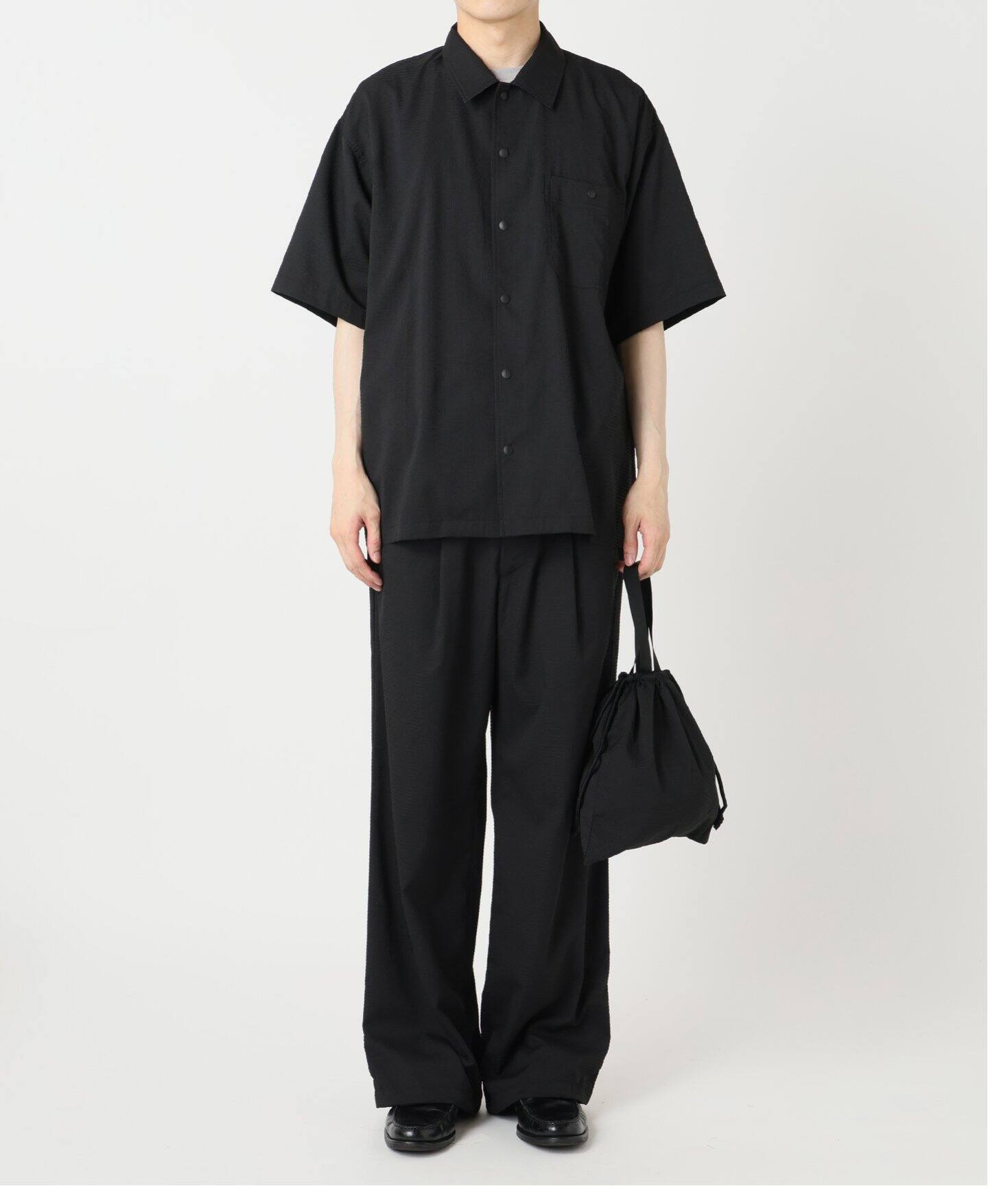 完売品　EFFLORESCENCE ナイロン半袖シャツ ブラックサイズ　M 15124833_1.jpg?v=1776935467&