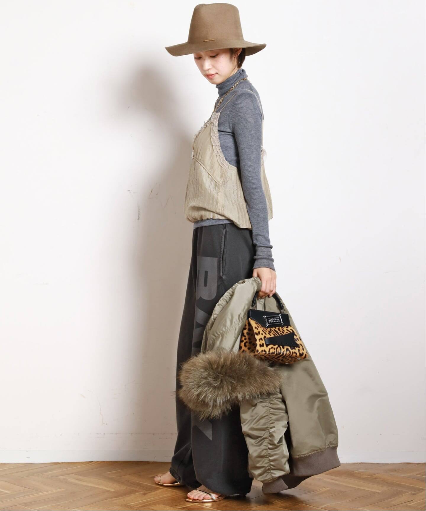未使用！スタンド アローン　LACE Tブラウス StandAlone/スタンド アローン】LACE TRIMMED SMOCKING TOP（シャツ