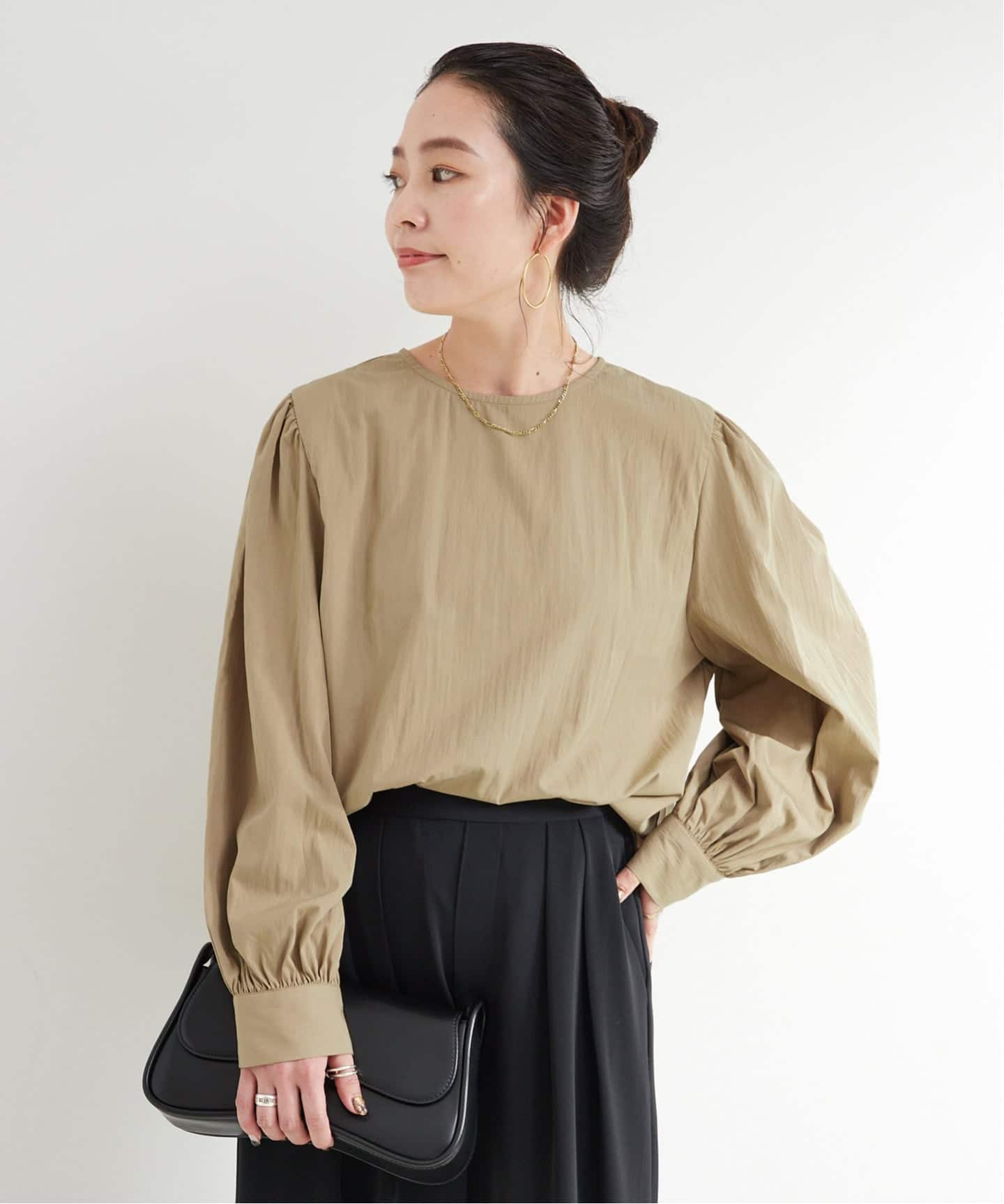 mare ゴールドボタンボリュームスリーブブラウス Gold Button Volume Sleeve Blouse – maré（マレ）オンラインストア