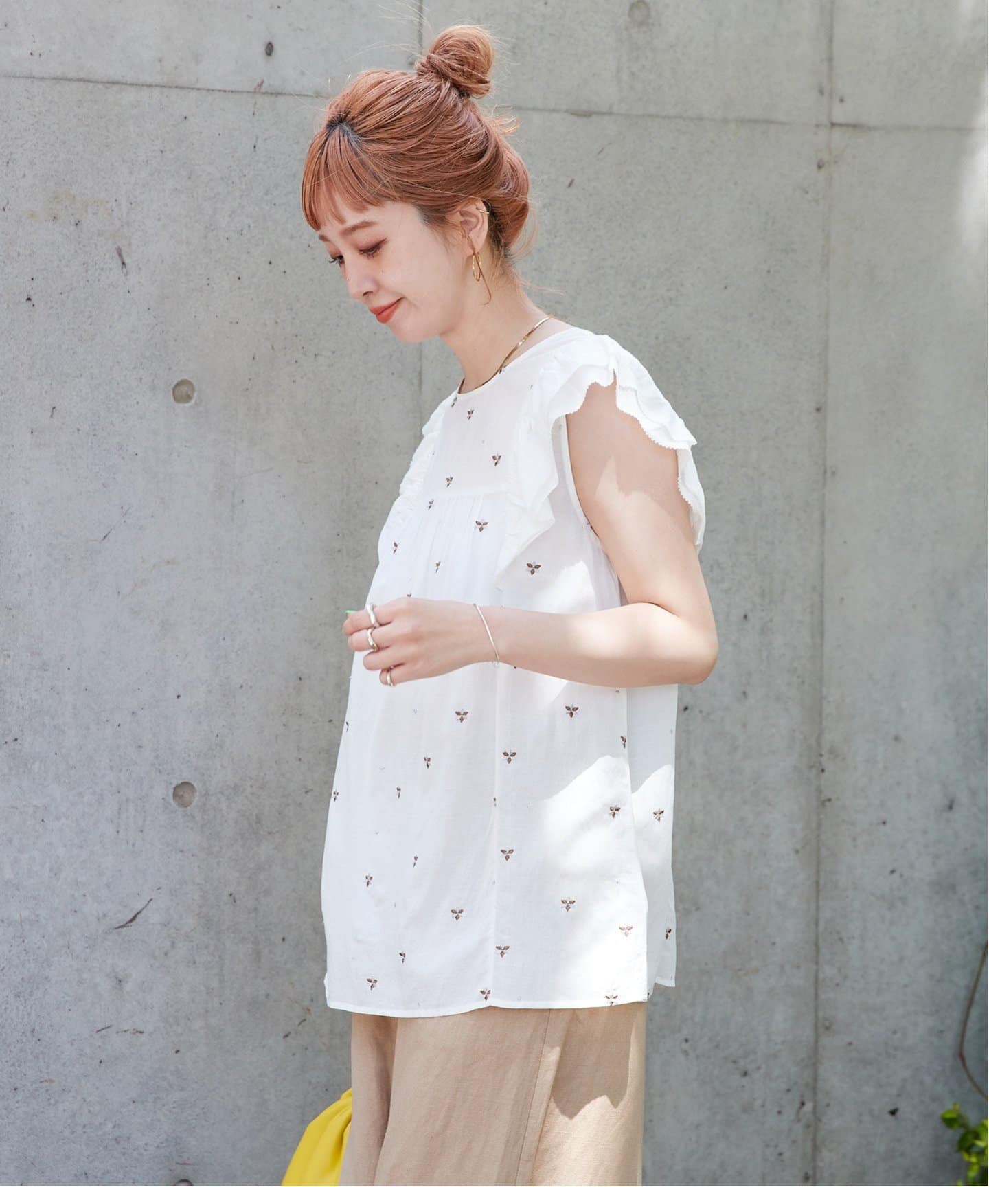 BCBGMAXAZRIA 半袖ブラウス S クリーム BCBGMAXAZRIA 半袖ブラウス S クリーム - メルカリ