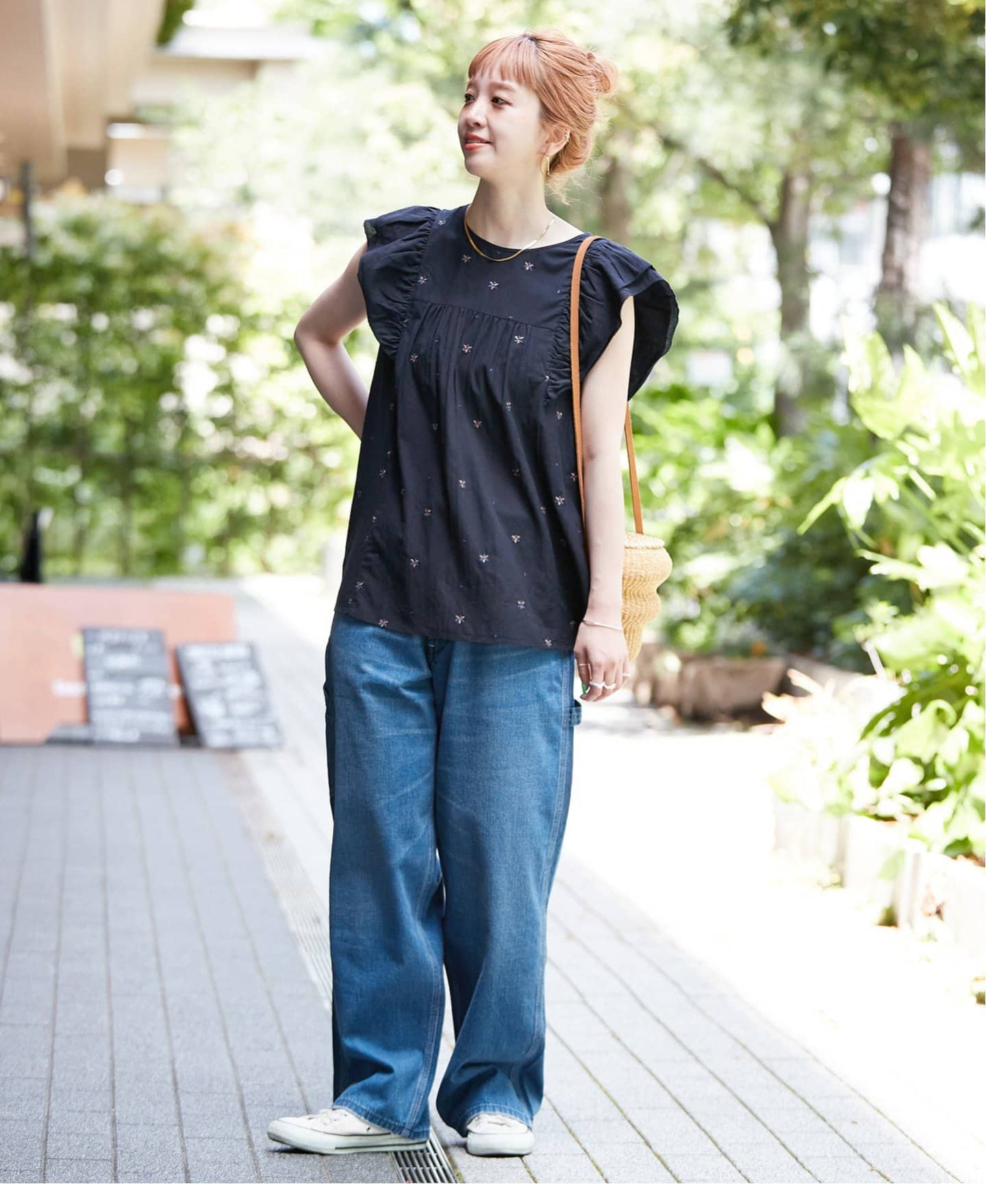 手洗い可 / フラワー刺繍フリルブラウス（シャツ／ブラウス）｜B.C