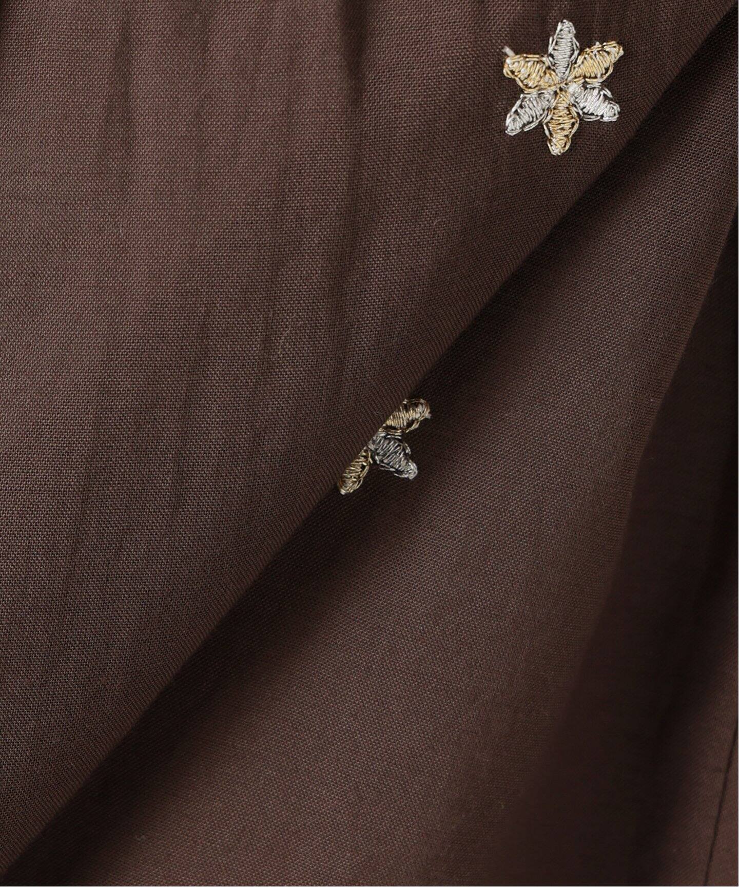 手洗い可 / フラワー刺繍フリルブラウス（シャツ／ブラウス）｜B.C