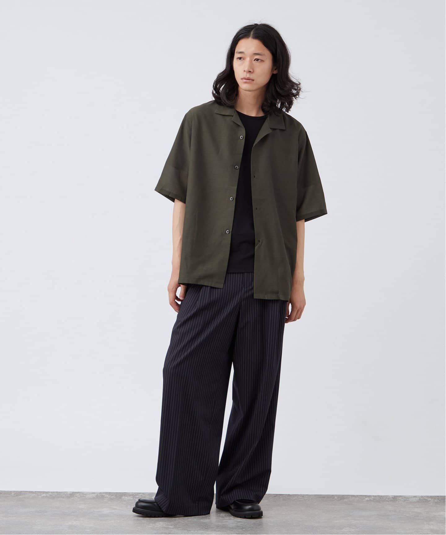 ebure 定価3.7万円　グロスシャンブレーシャツ　　ブラウス　ブラウン リネンブレンド シアー オープンカラー半袖シャツ（シャツ