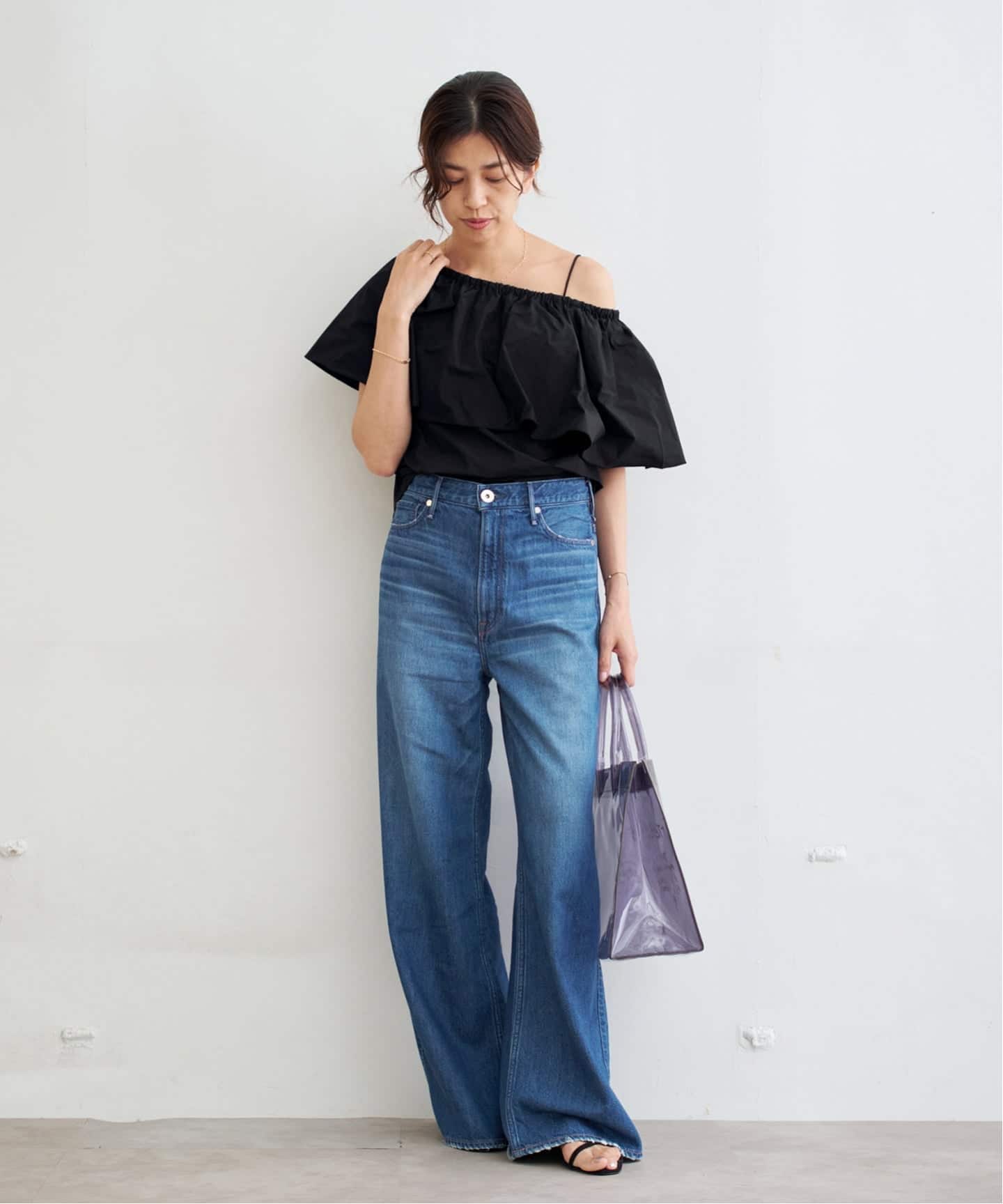 新品未使用　IENA タフタラッフルオフショルトップス IENA ブラウス シャツ タフタラッフルオフショルトップス