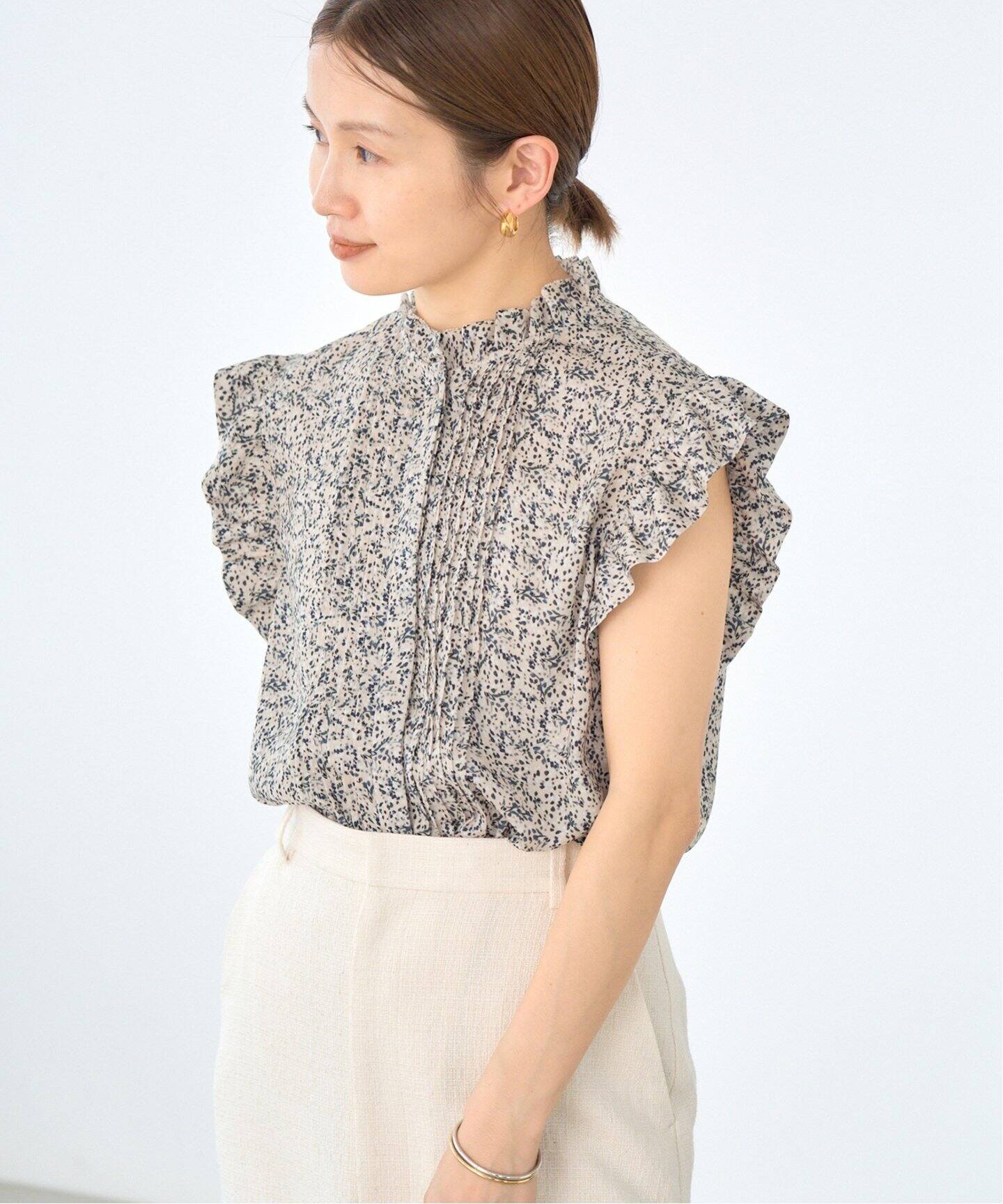 IENA ミュゲットパターンピンタックフリルノースリーブ WEB限定/追加》ミュゲットパターンピンタックフリルノースリーブ