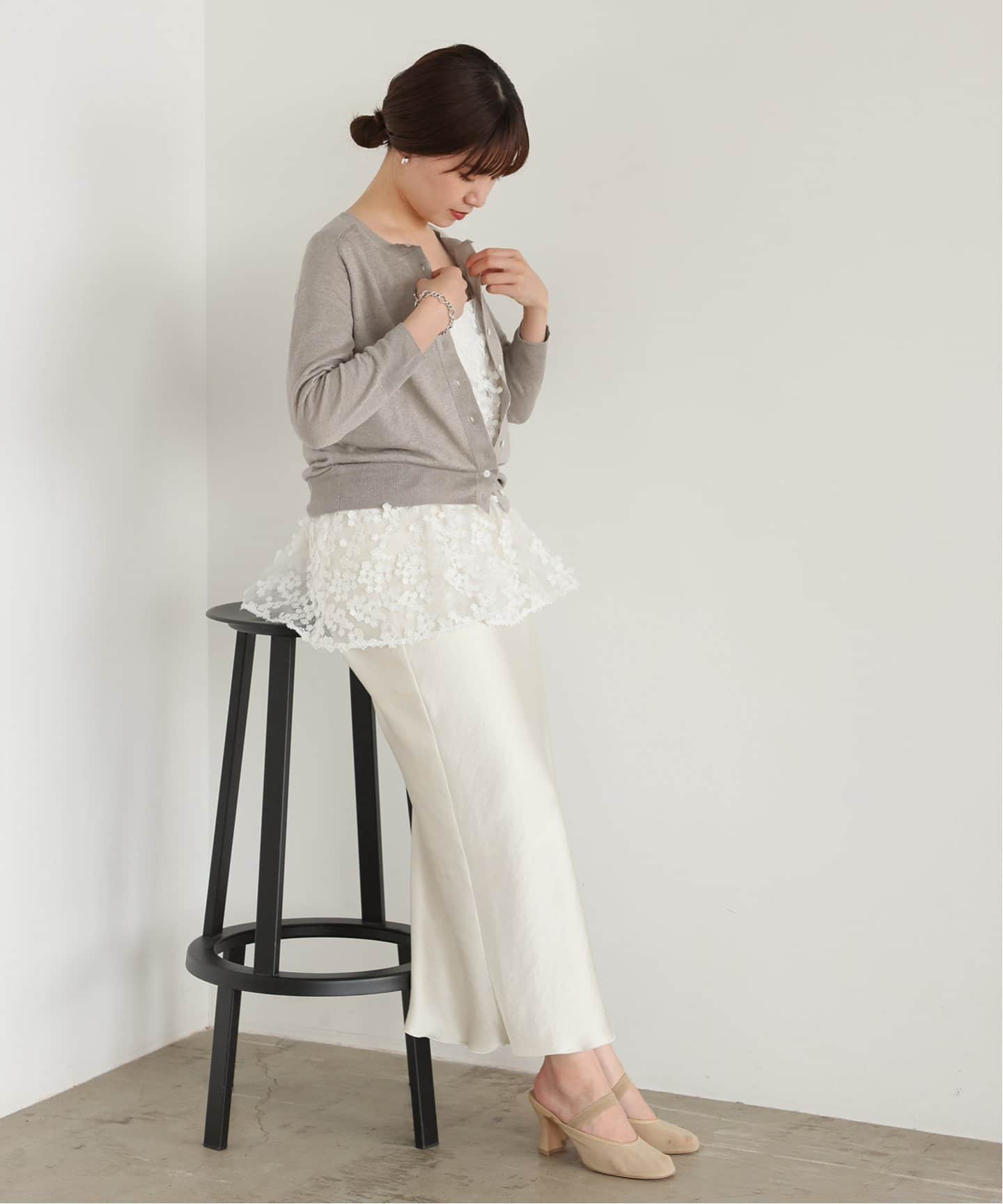 IENA フラワーエンブロイダリー キャミソール F ホワイト 追加》フラワーエンブロイダリー キャミソール（キャミソール