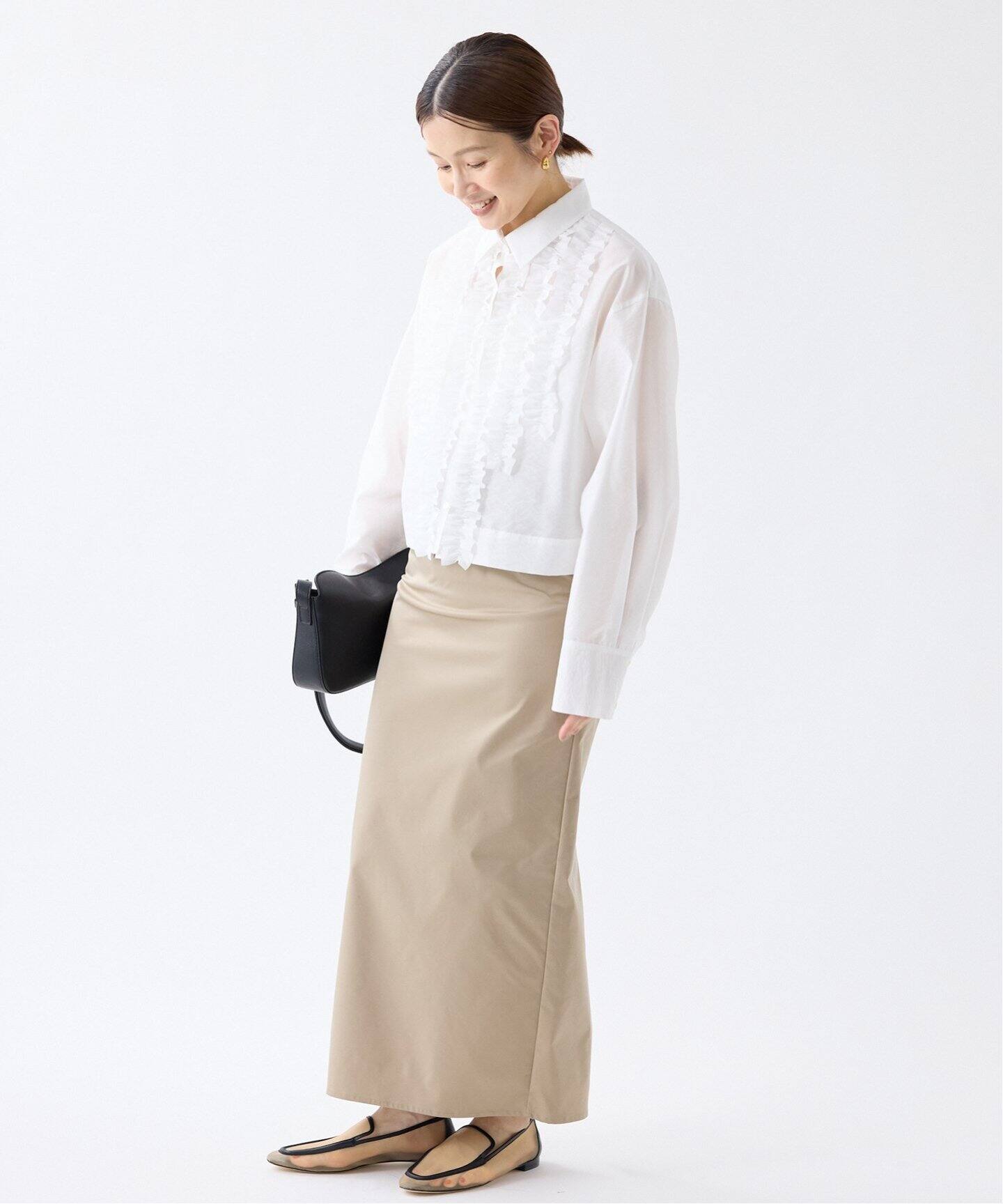 美品 イエナIENA シャツカラーフリルブラウス ブラックFREE 25SS IENA ブラウス シャツ シャツカラーフリルブラウス レディース