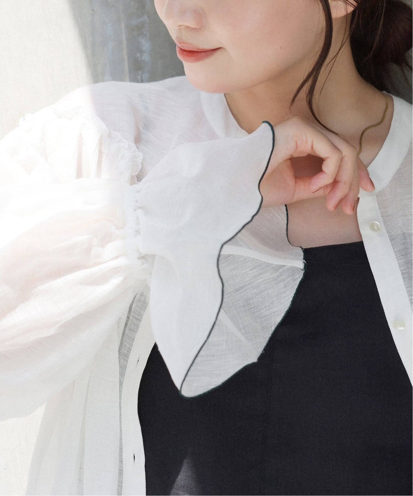 B. リネン混シアーブラウス（シャツ／ブラウス）｜IENA（イエナ