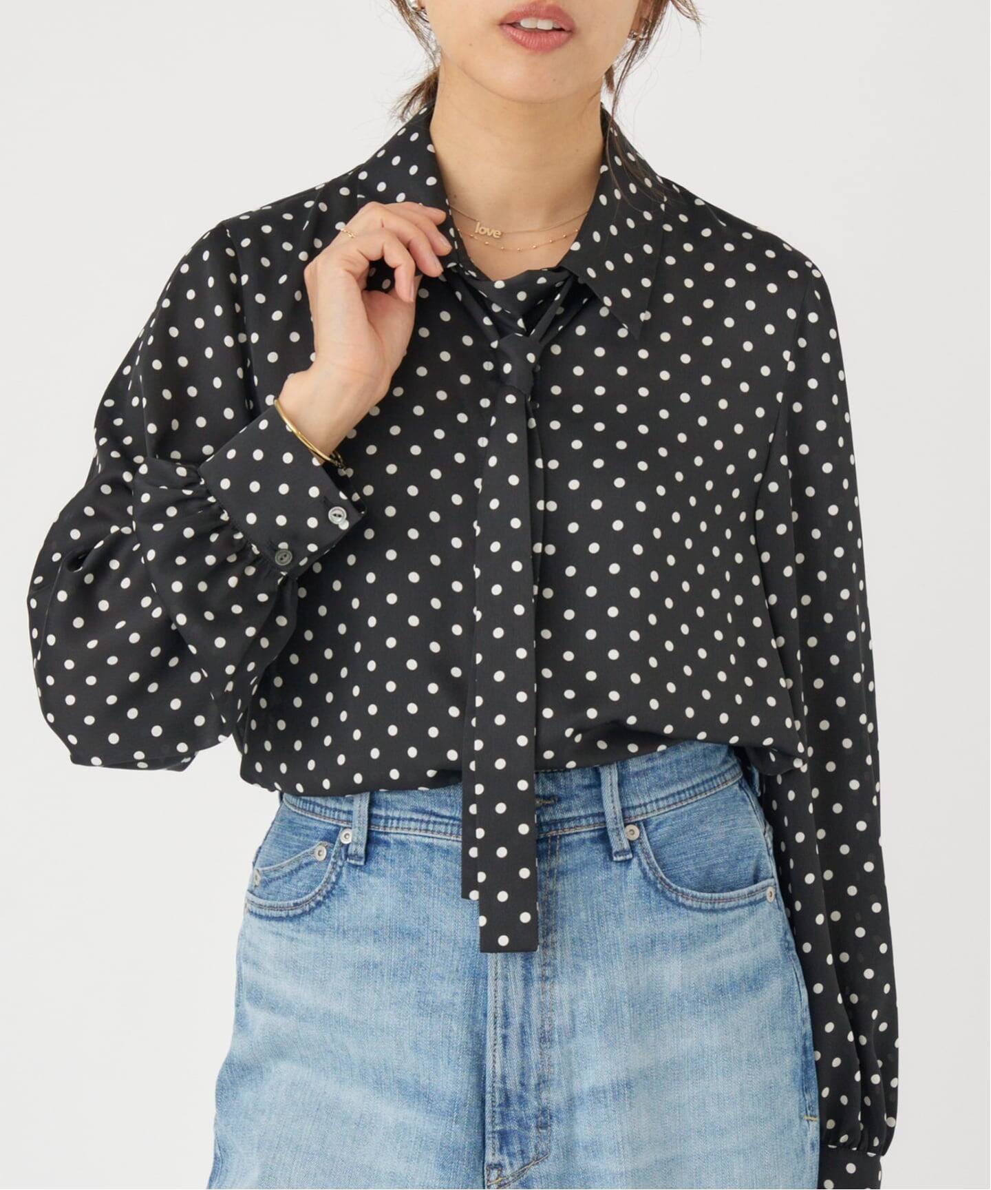WEB限定/追加2》サテンドットタイ付ブラウス（シャツ／ブラウス