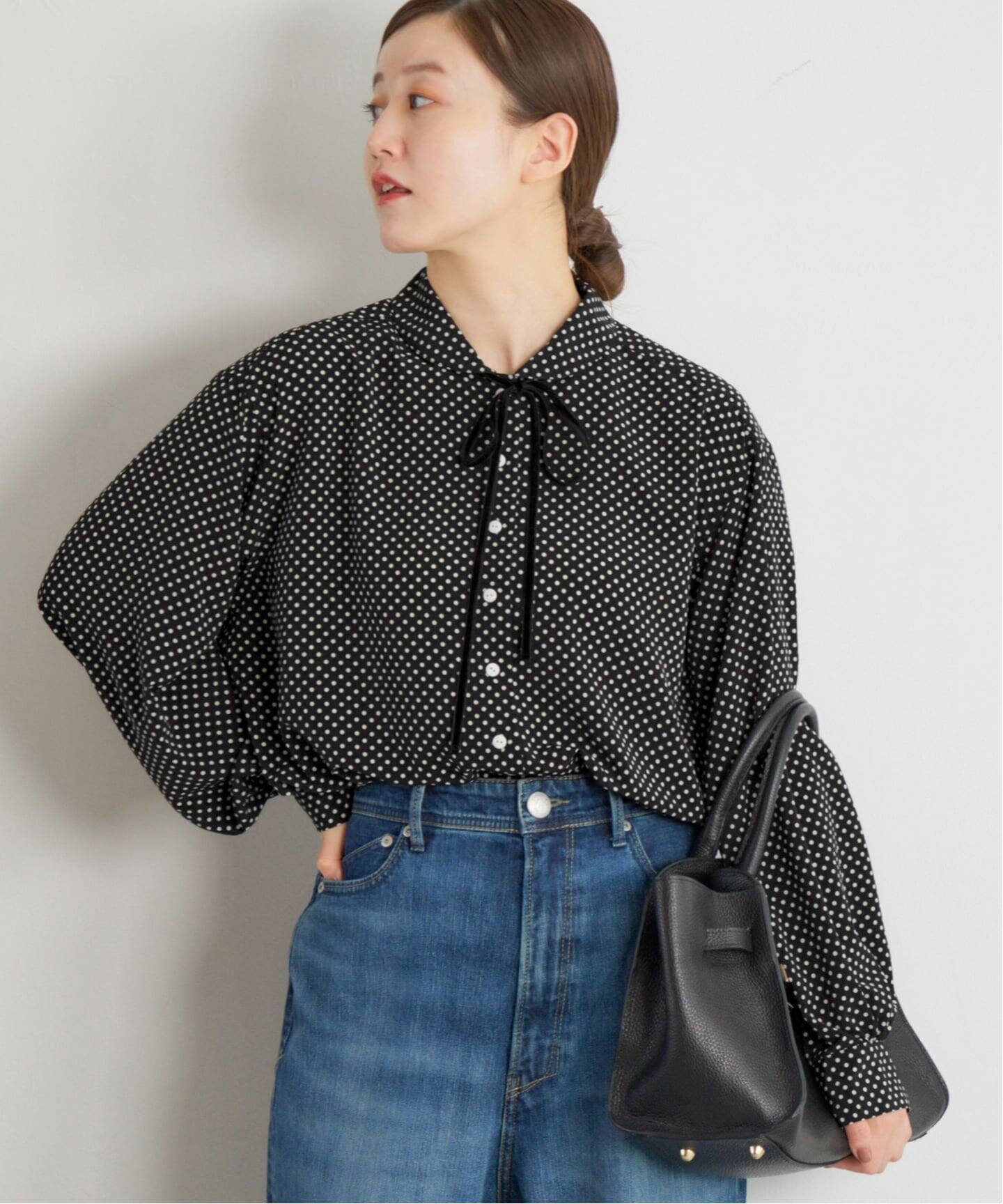【美品】IENA sese 38 ミニラウンドカラードットブラウス　ブラックA 美品】IENA sese 38 ミニラウンドカラードットブラウス ブラックA
