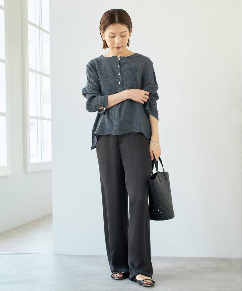 LES ATELIERS FRANCAIS DE CONFECTION ヘンリーネックトップス（シャツ 