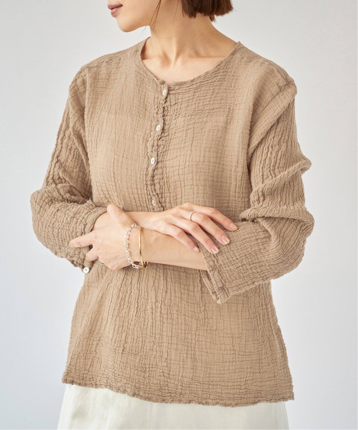 追加》LES ATELIERS FRANCAIS DE CONFECTION ヘンリーネックトップス 