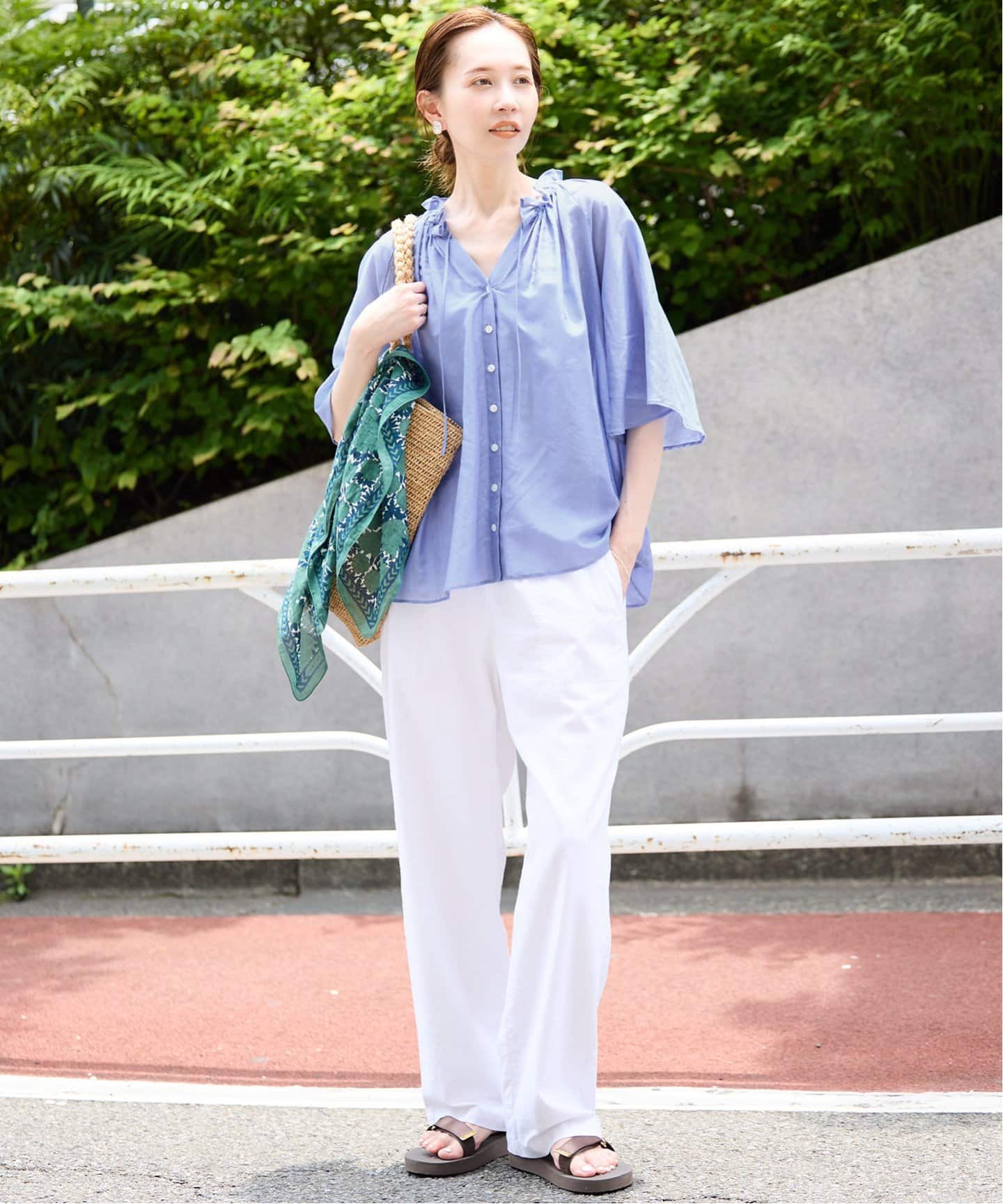 【SLOBEIENA】23SS ライトメッシュ5分袖ショートシャツブラウス 新品】SLOBE IENA ライトメッシュ5分袖ショートシャツ - メルカリ
