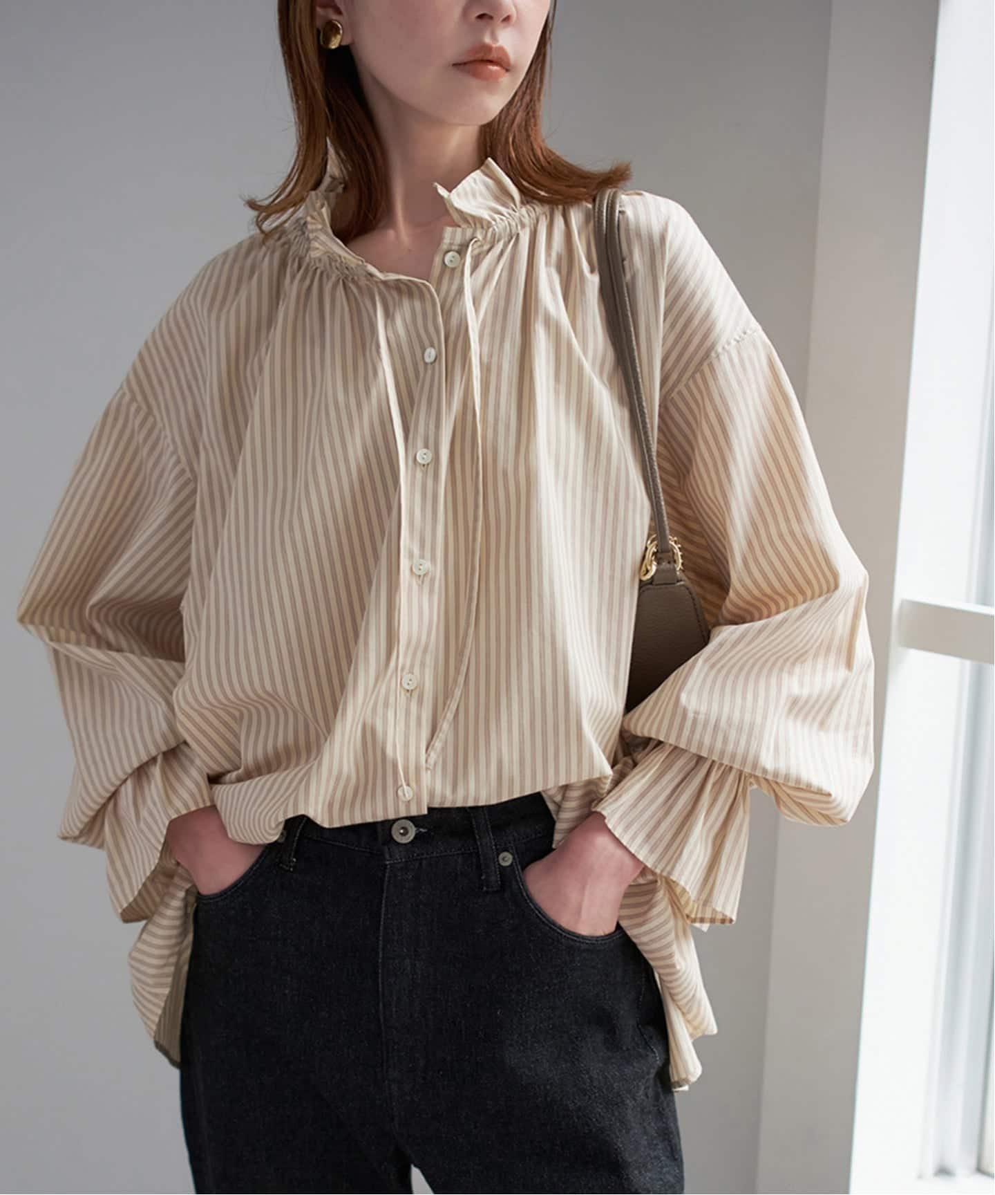 新品IENA タイプライターティアードブラウス　カーキ IENA（イエナ）の「《追加》タイプライター ティアードブラウス