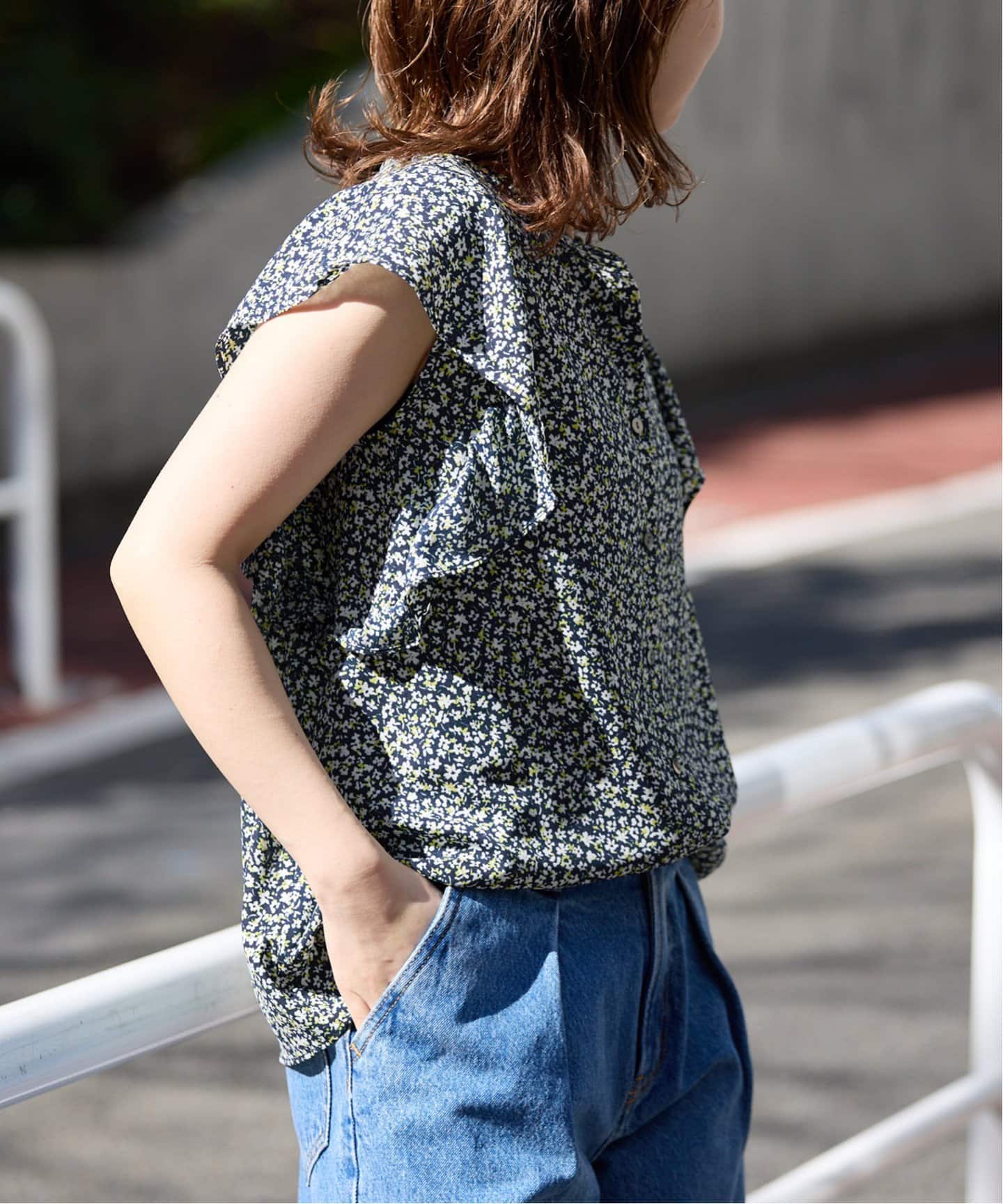 SLOBE IENA - フラワー刺繍ブラウス フラワー刺しゅう Vネックブラウス | スローブ イエナ(SLOBE