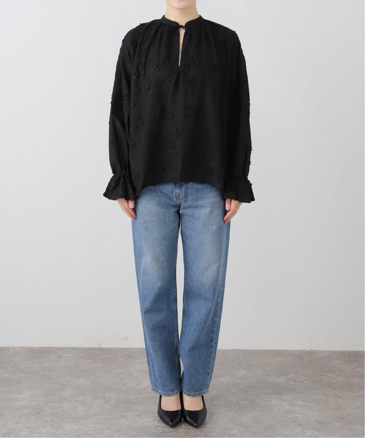 【SLOBE IENA】 ブラウス フラワー　刺繍　ブラック　羽織り　24ss SLOBE IENA】 ブラウス フラワー 刺繍 ブラック 羽織り 24ss