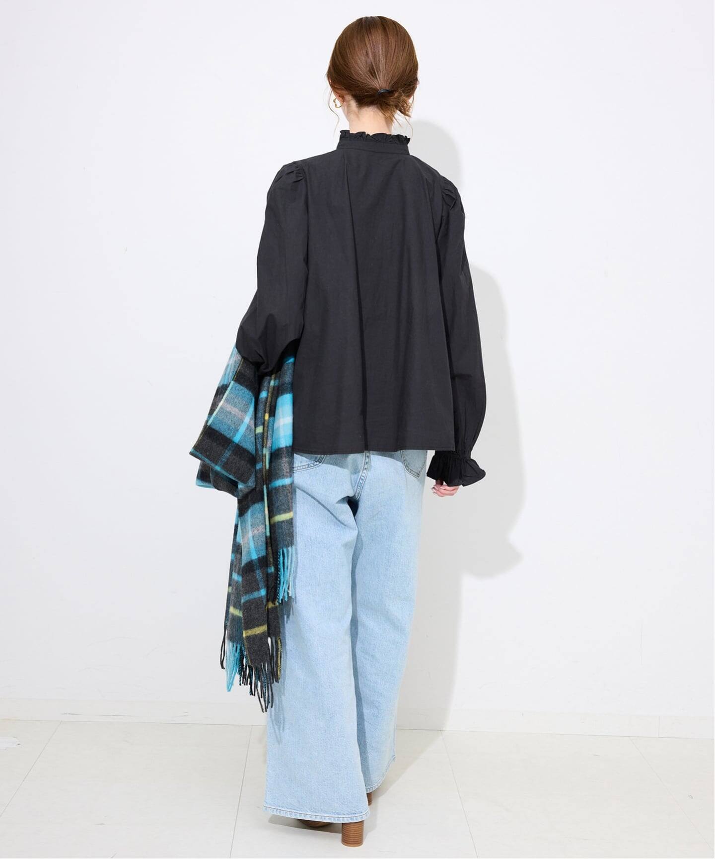 crinkle crinkle crinkle rebuilt neck embroidery blouse CC-4015