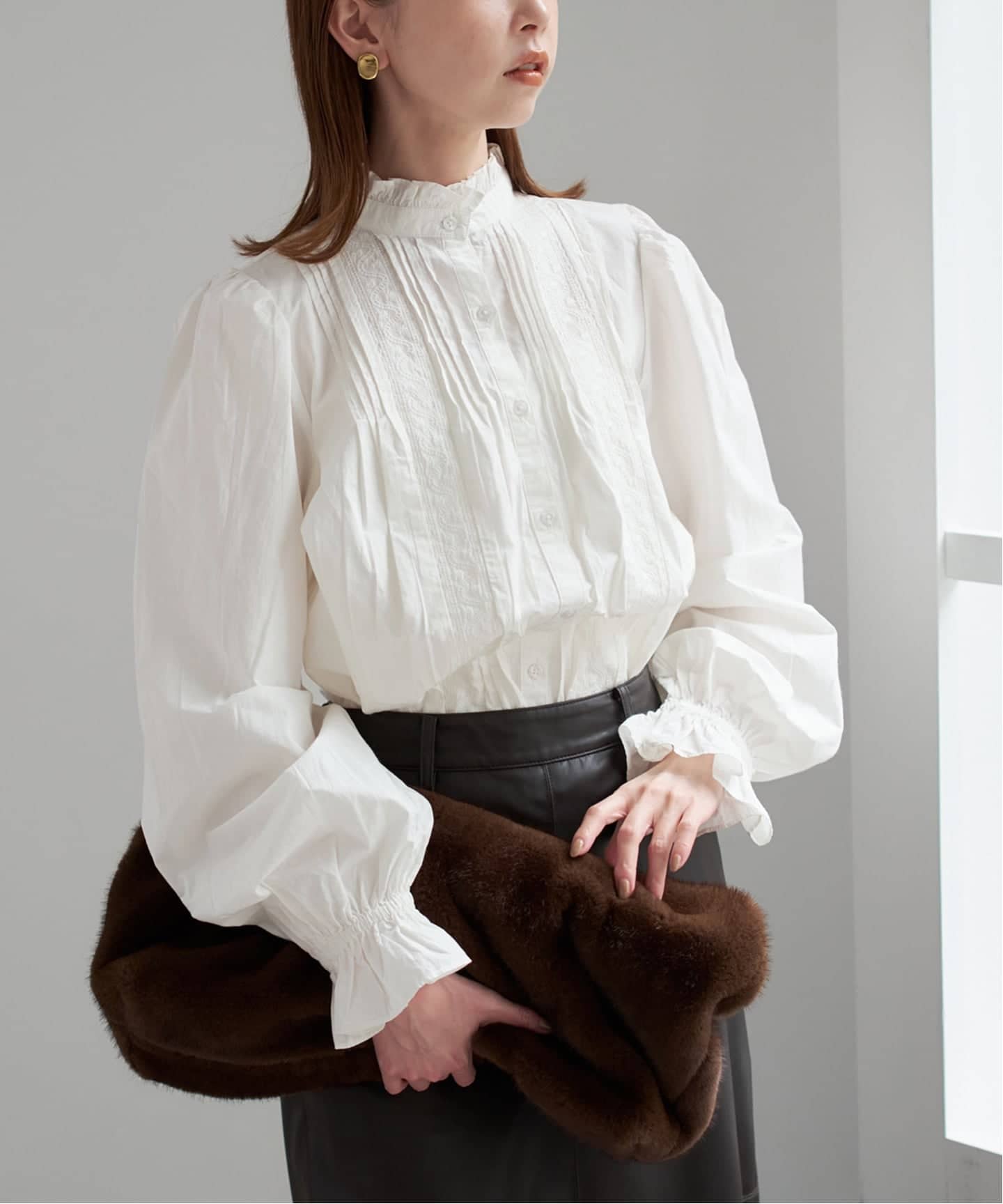 crinkle crinkle crinkle rebuilt neck embroidery blouse CC-4015