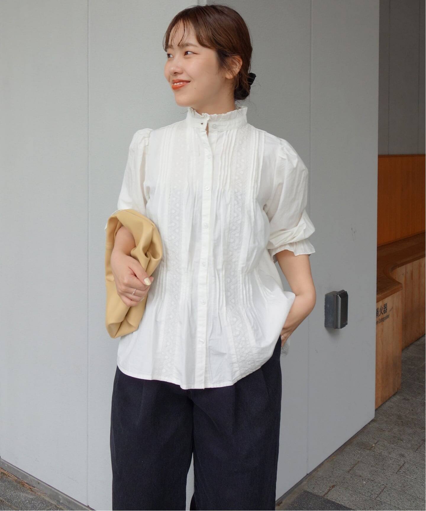 crinkle crinkle crinkle rebuilt neck embroidery blouse CC-4015