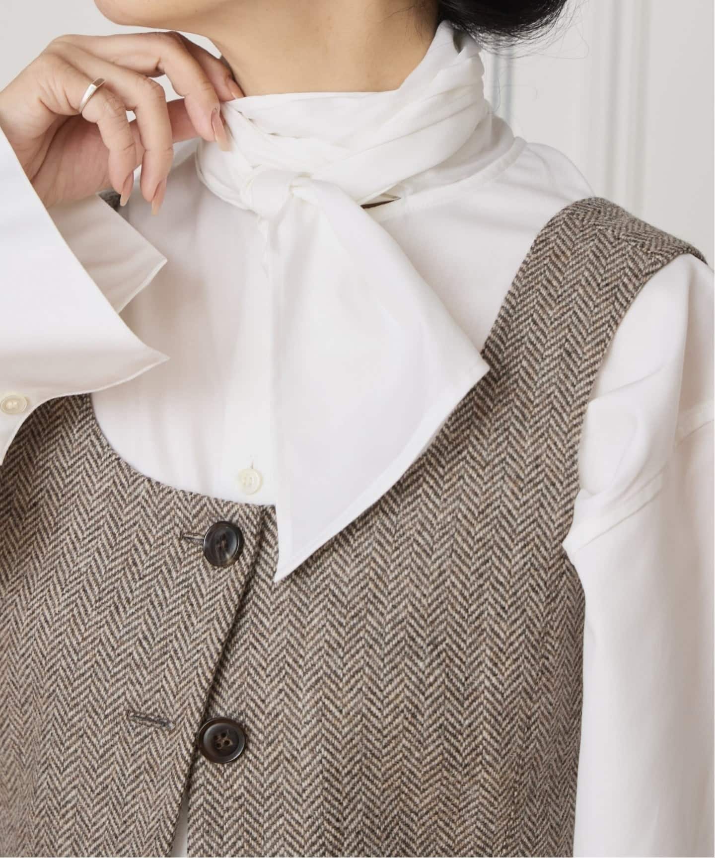 IENA LA BOUCLE コットンフロンタブルボウタイブラウス（シャツ