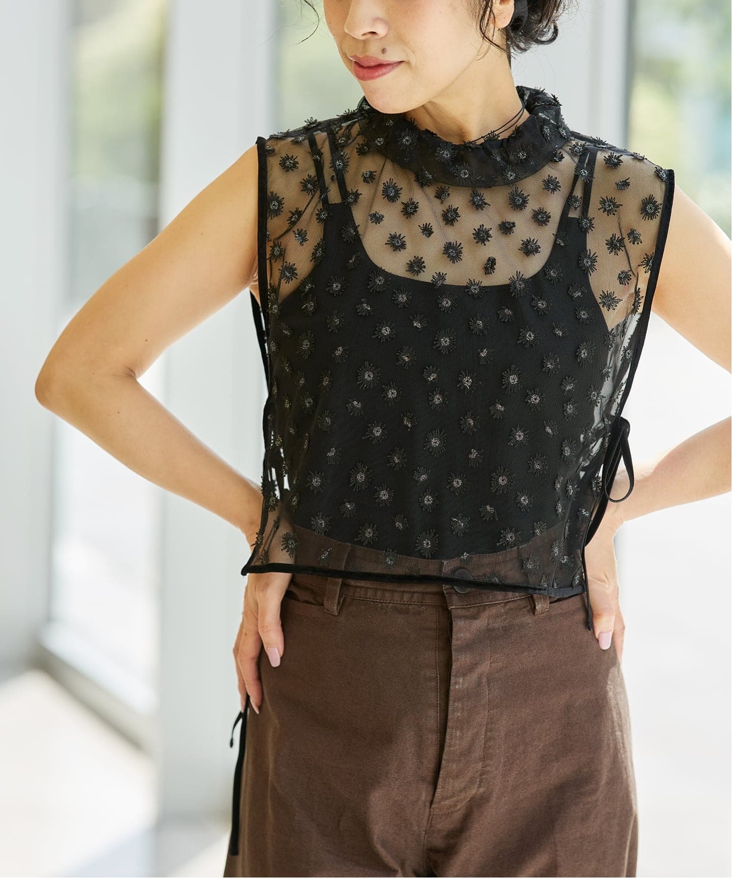 IENA LA BOUCLE フラワーモチーフチュールベスト（シャツ／ブラウス